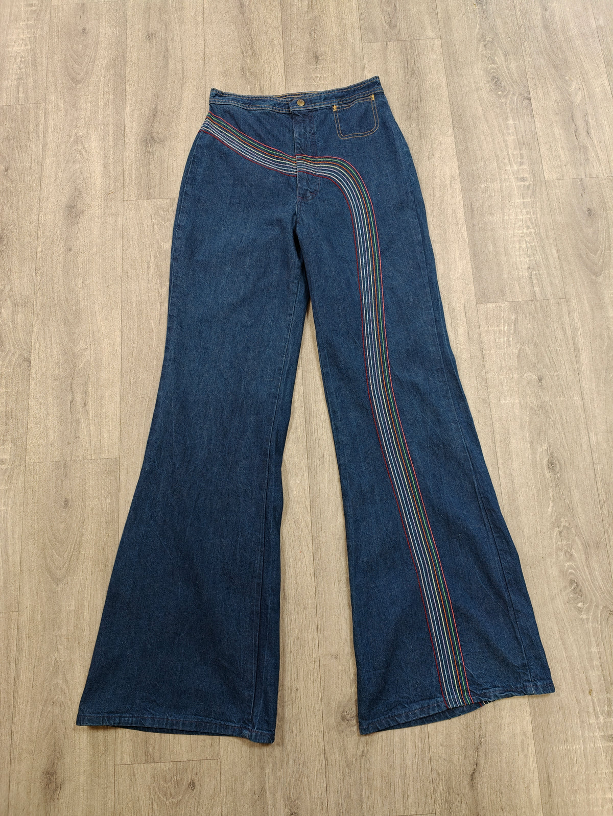 Iconic 1970s Lee rainbow jeans - 28"W 35"L