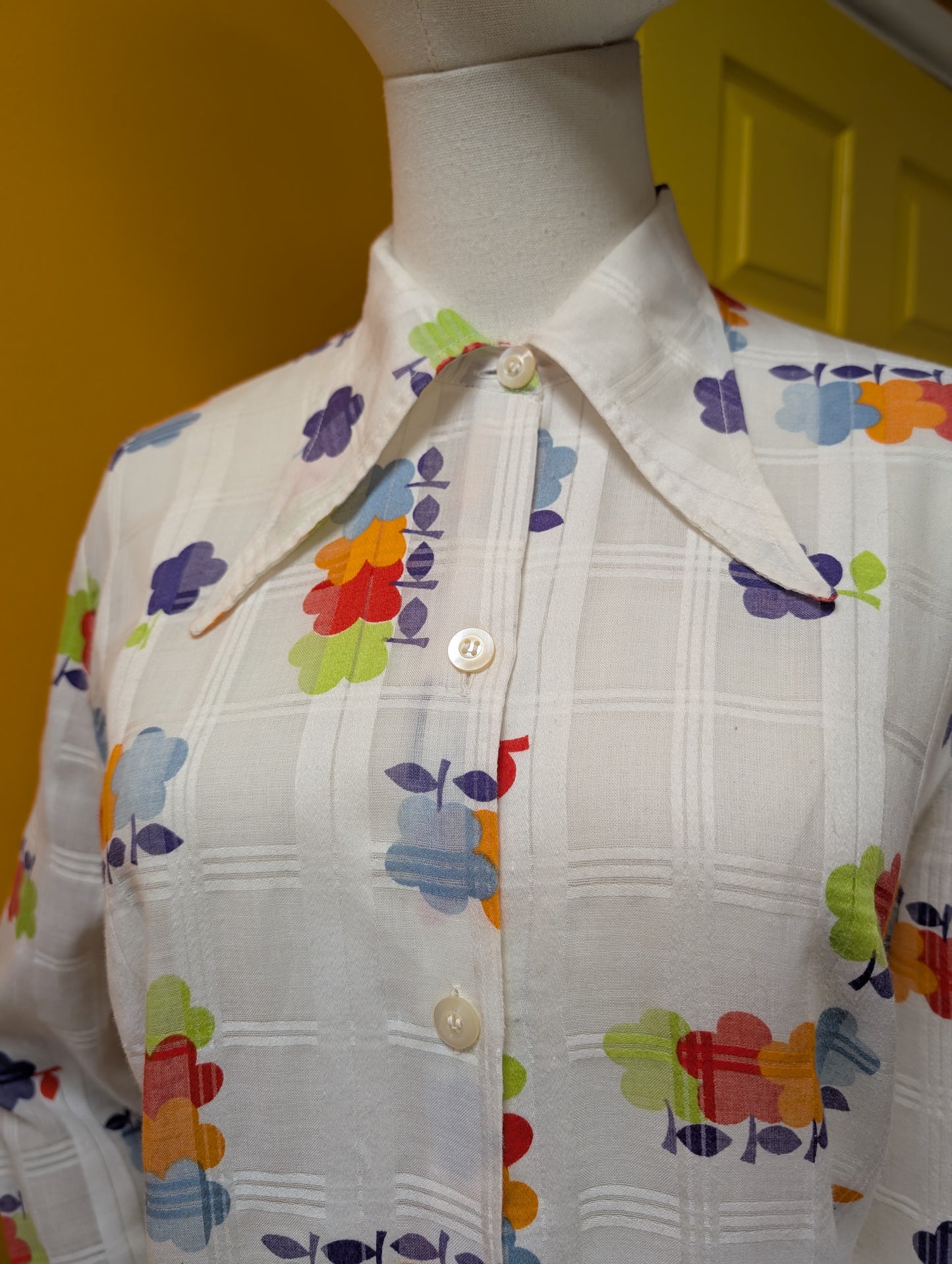 1970s novelty floral dagger collar shirt - M/L