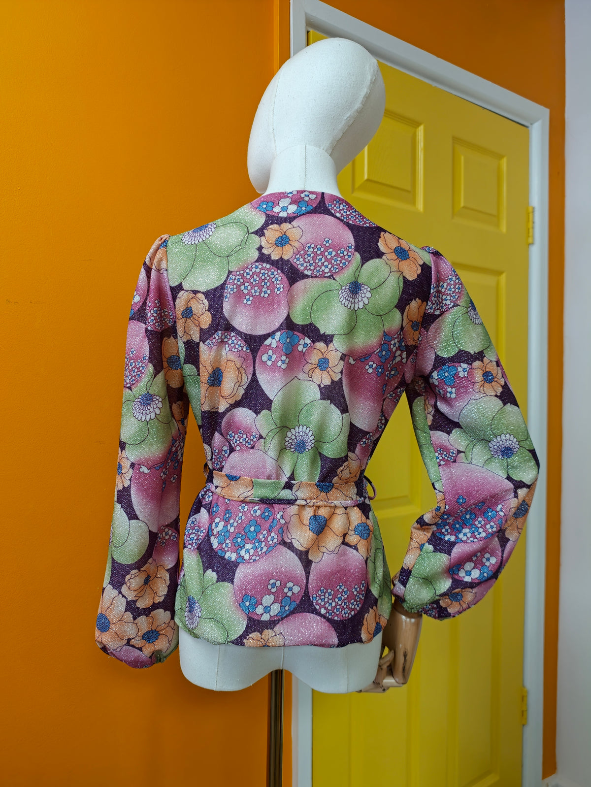 1970s floral lurex top with belt - S