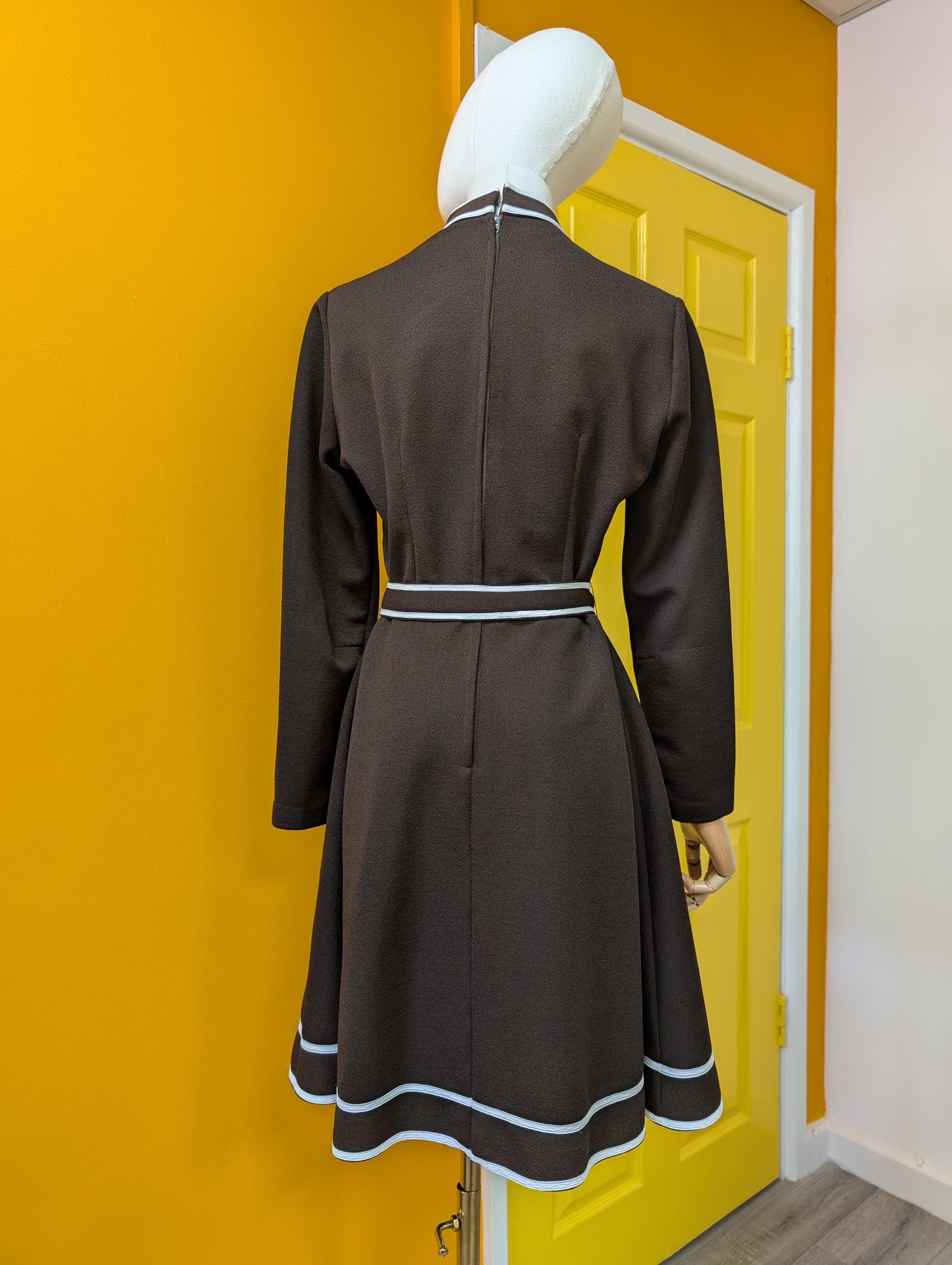 60s/70s brown crimplene dress - S/10