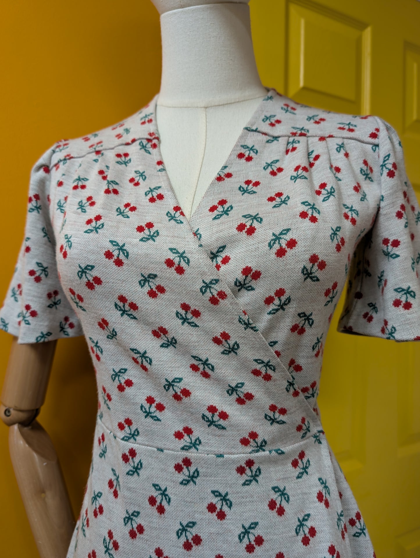 1970s cherry wrap dress - XS/S