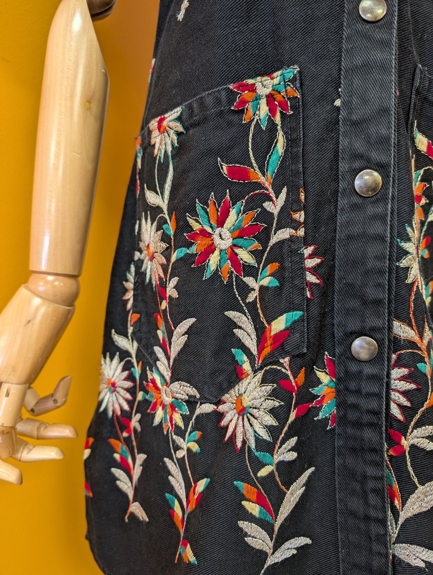 1970s embroidered denim dress - XS