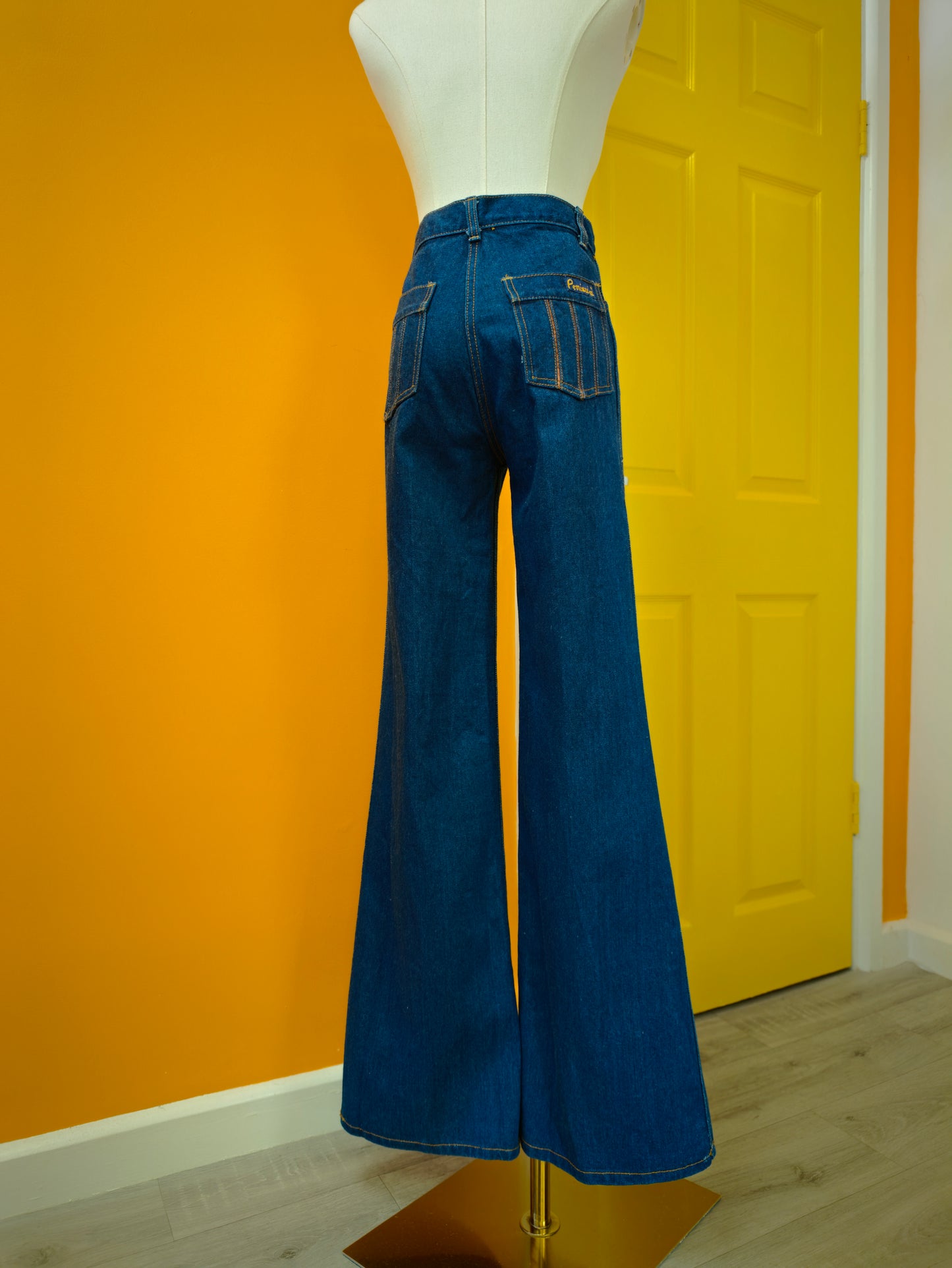 1970s Penisula flared jeans - 26" waist