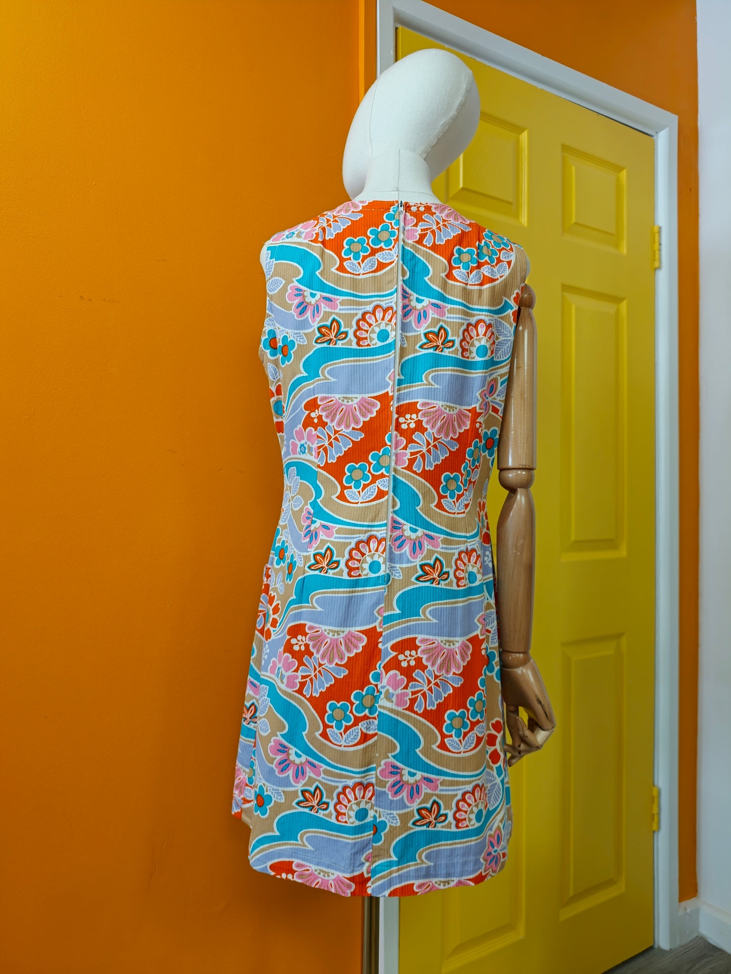 1960s Courreges Cote d'Argent psychedelic cotton mini dress - M/12