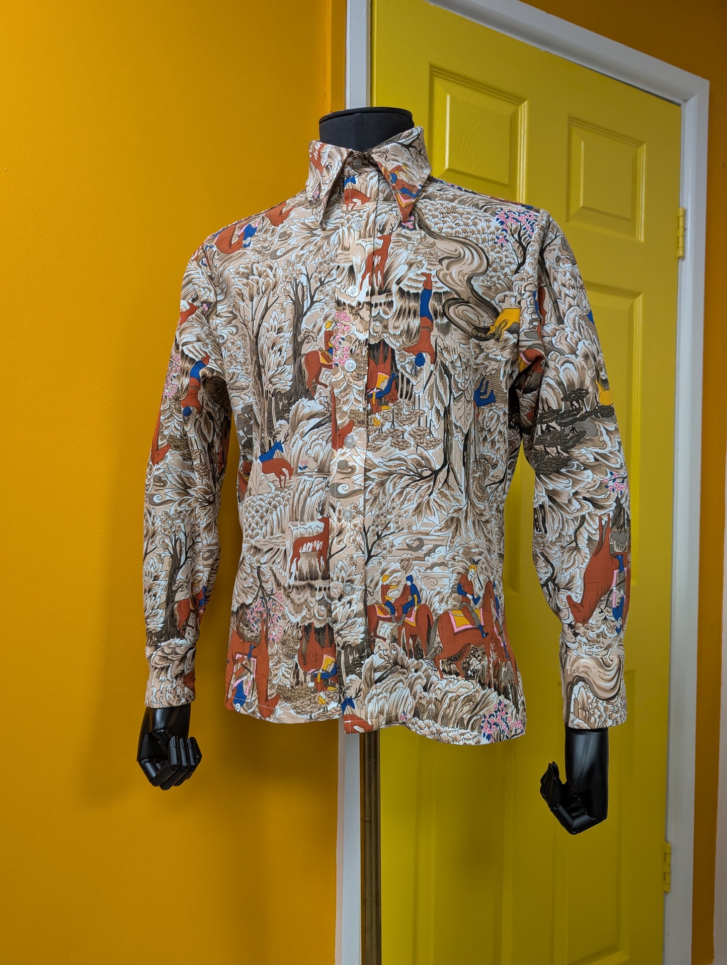 1970s Cellini novelty print dagger collar shirt