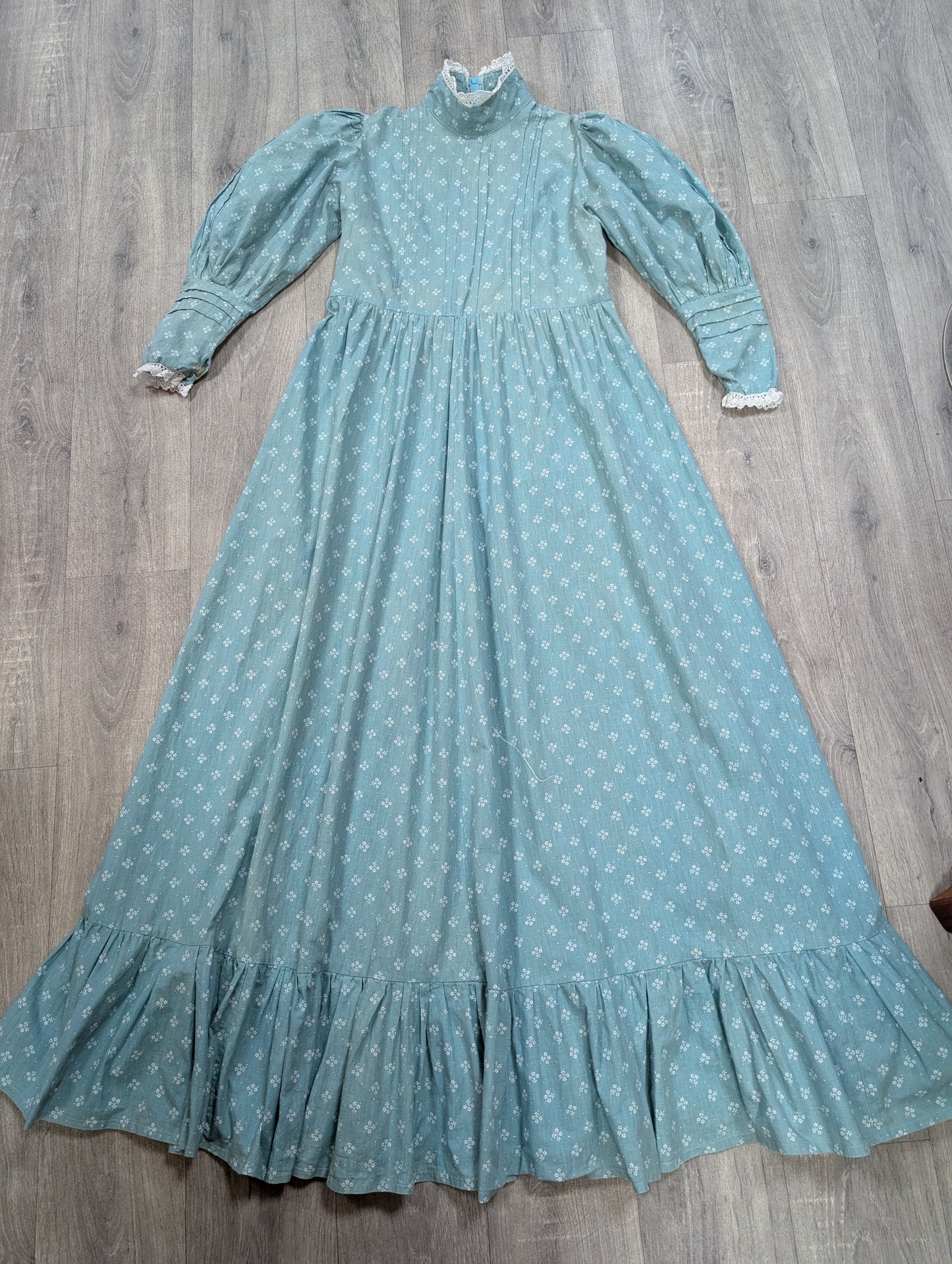 1970s Laura Ashley made in Wales green maxi dress - S/M/10/12