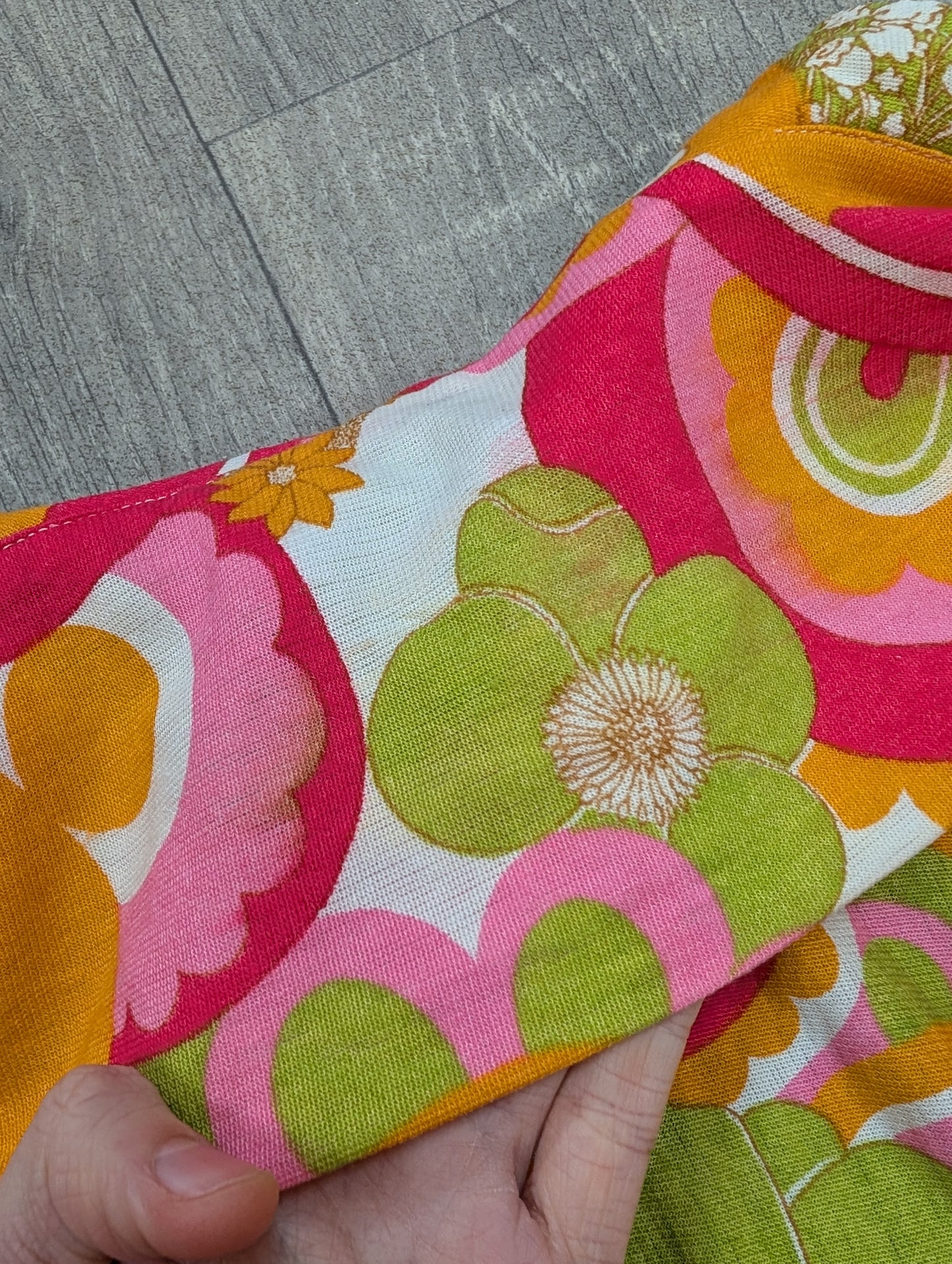 1960s Alistair Cowin psychedelic backless mini dress - S/8