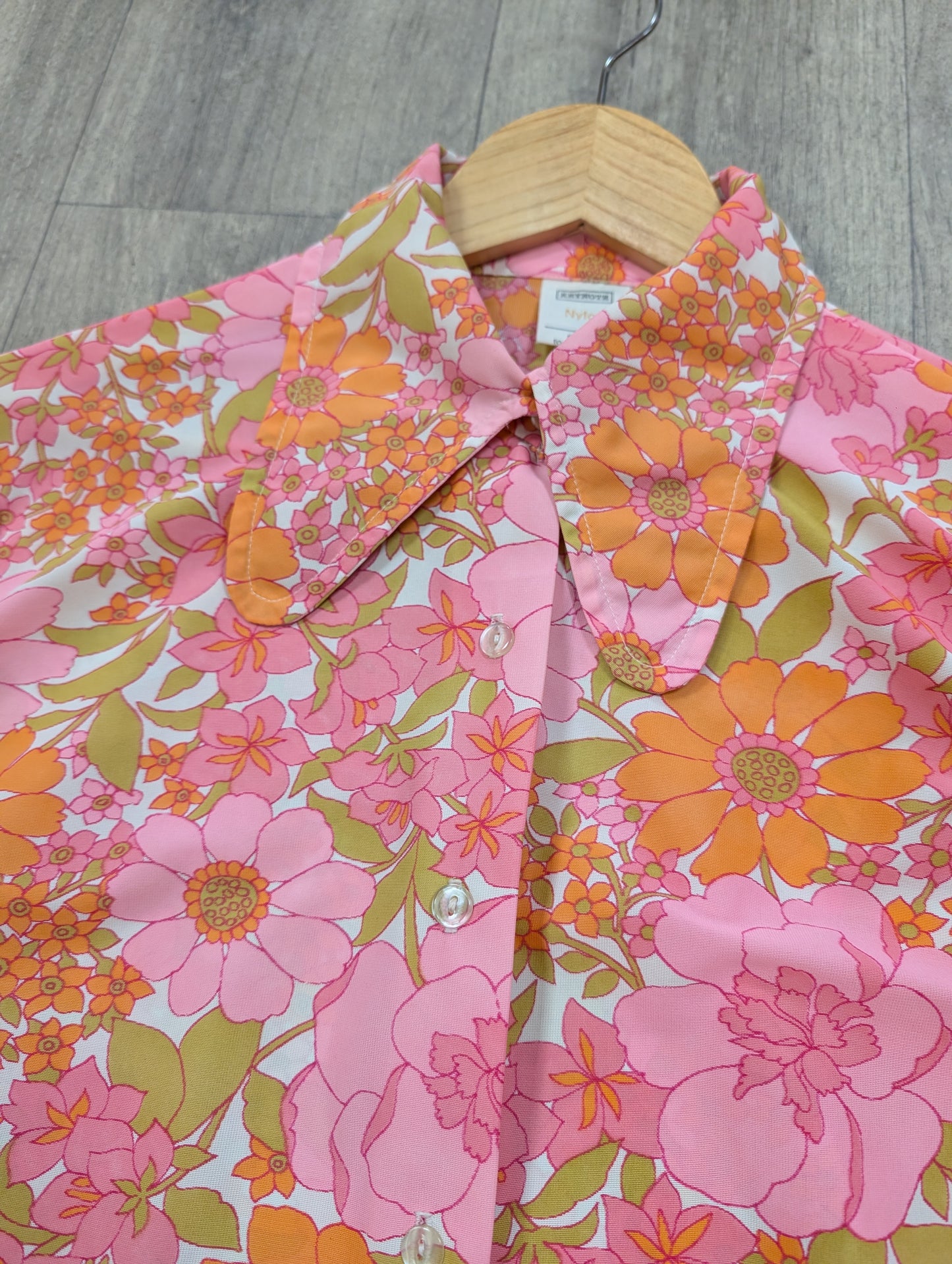 Keynote psychedelic pink/orange floral shirt - M/L