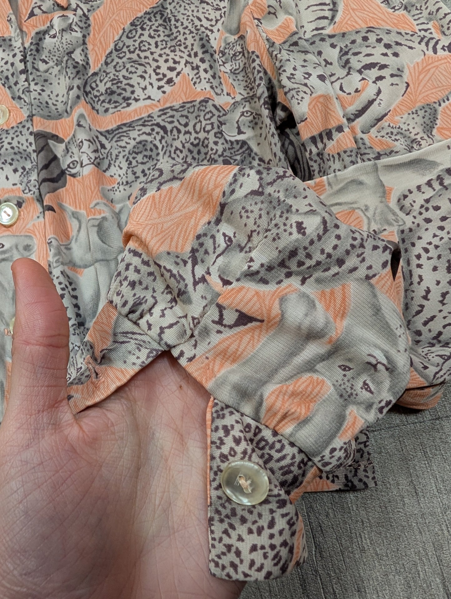 1970s You Babes novelty big cat print shirt - S