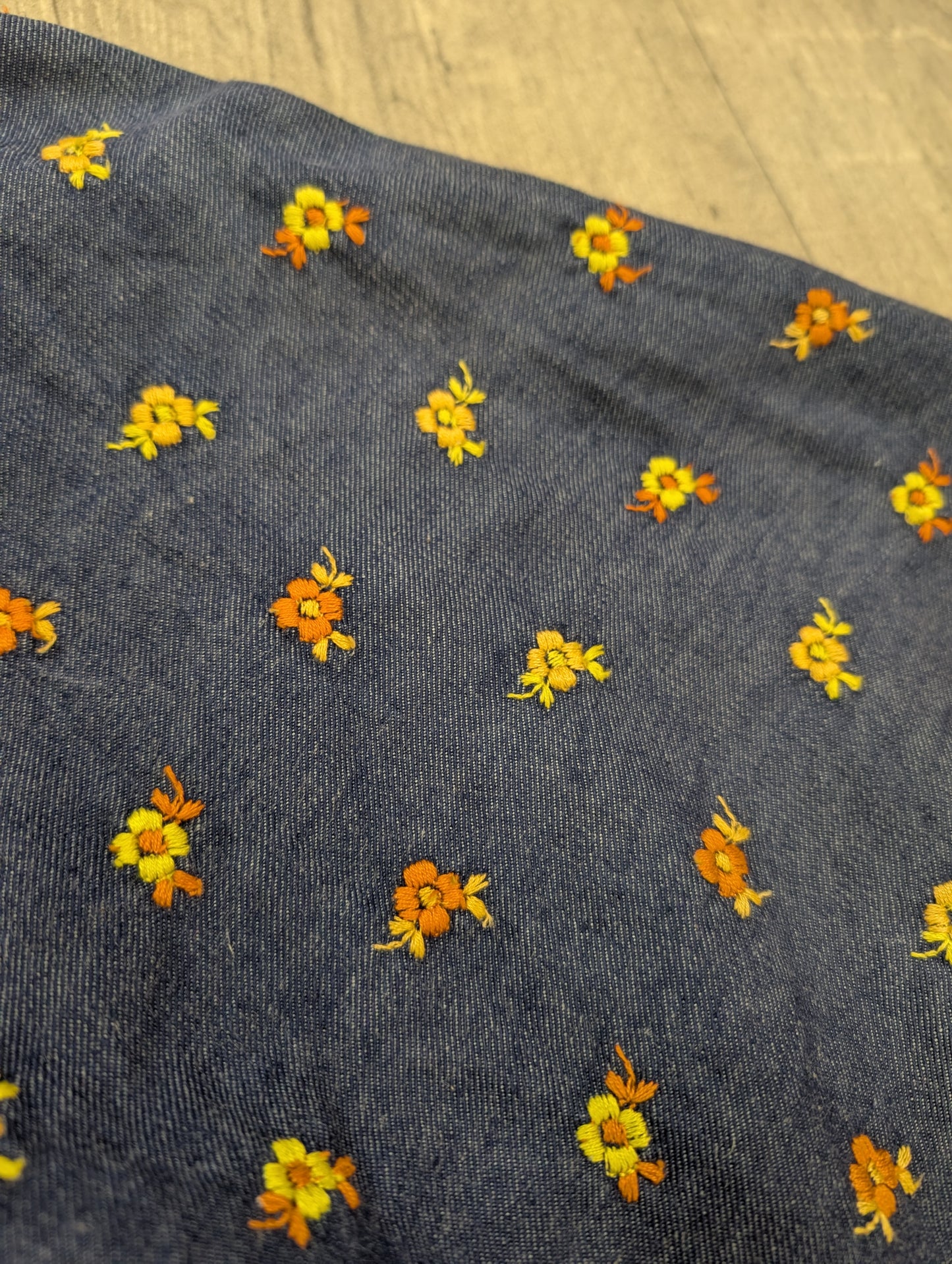 1970s embroidered denim cropped shirt - S
