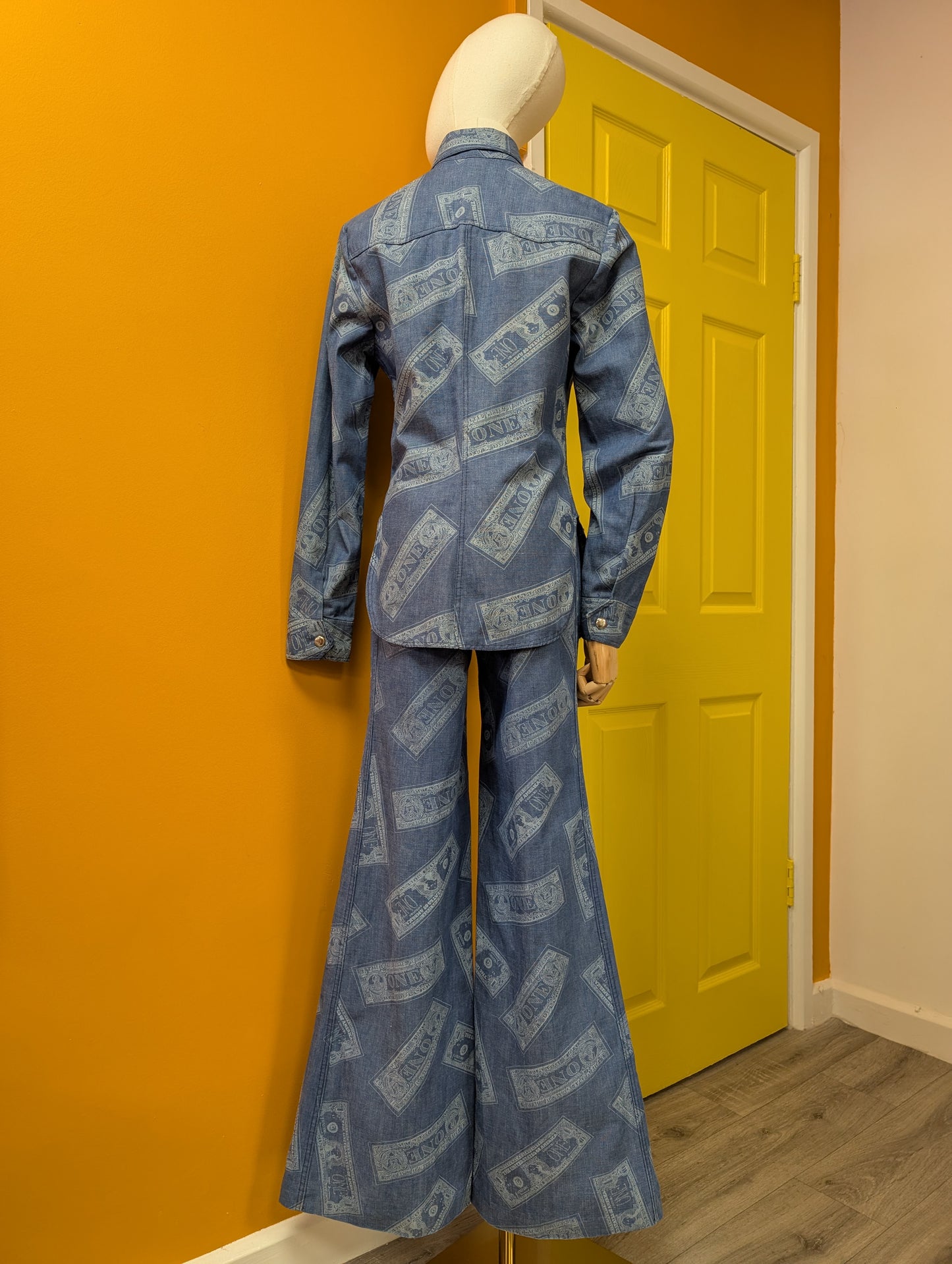 1970s Dereta novelty dollar bill print flares and shirt trouser suit - S
