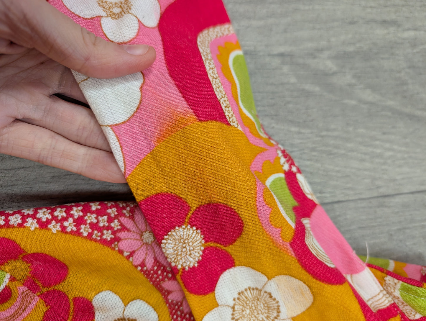 1960s Alistair Cowin psychedelic backless mini dress - S/8