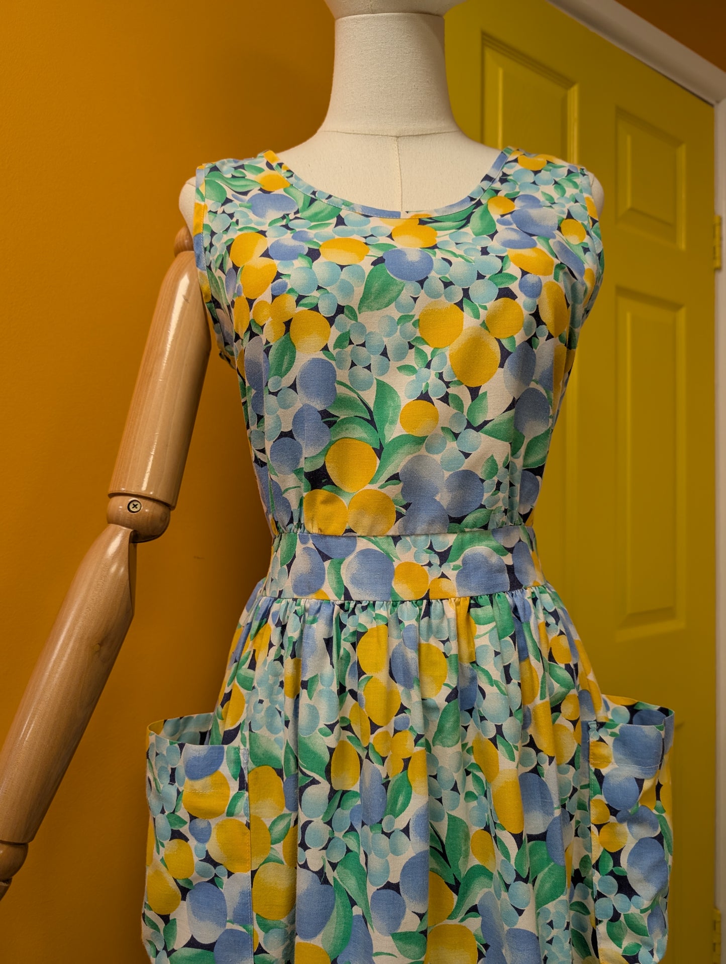 1980s Tesco dress - 6/8/10