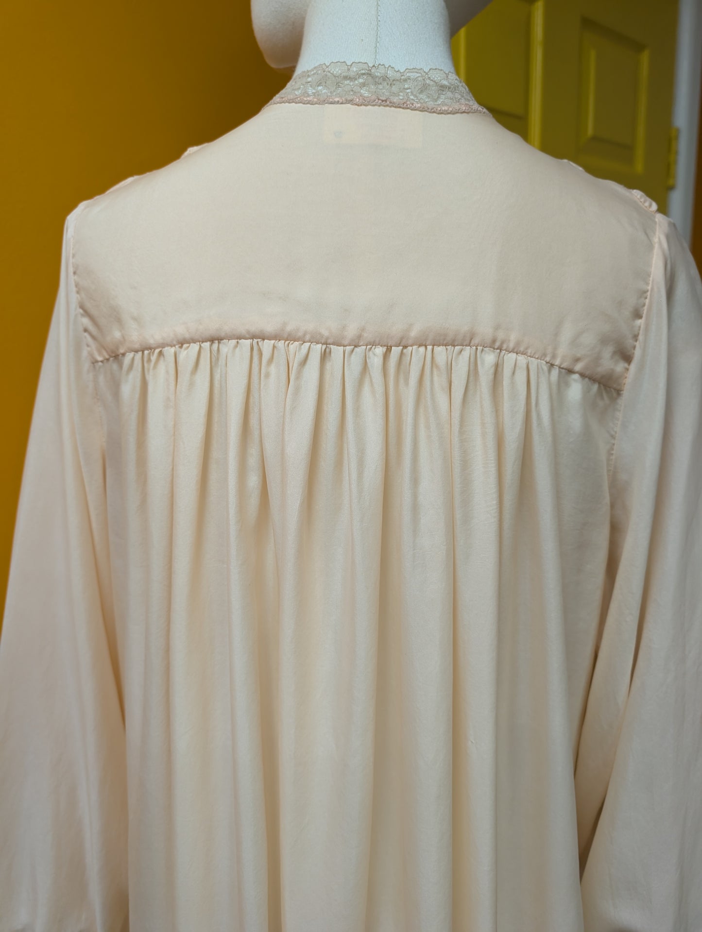 Gorgeous 70s/80s Janet Reger silk peignoir