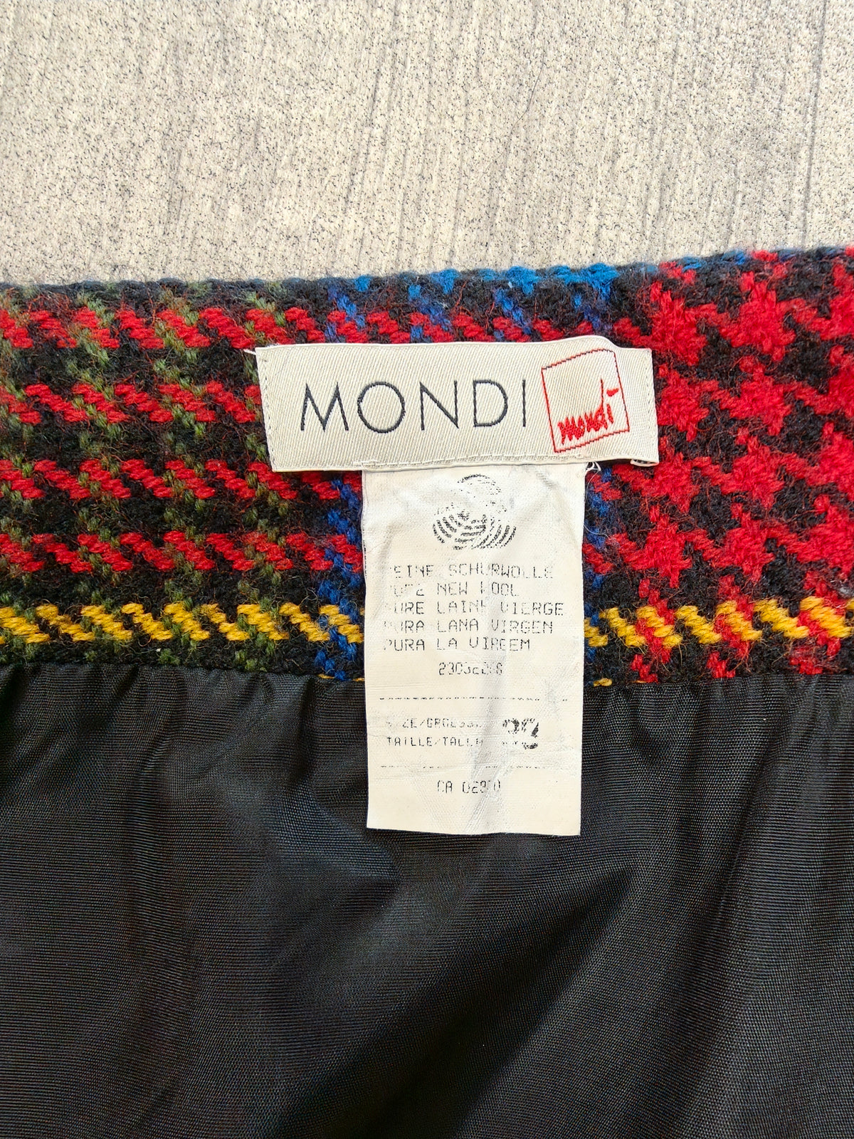 1980s Mondi wool wrap skirt - 29"/30" waist