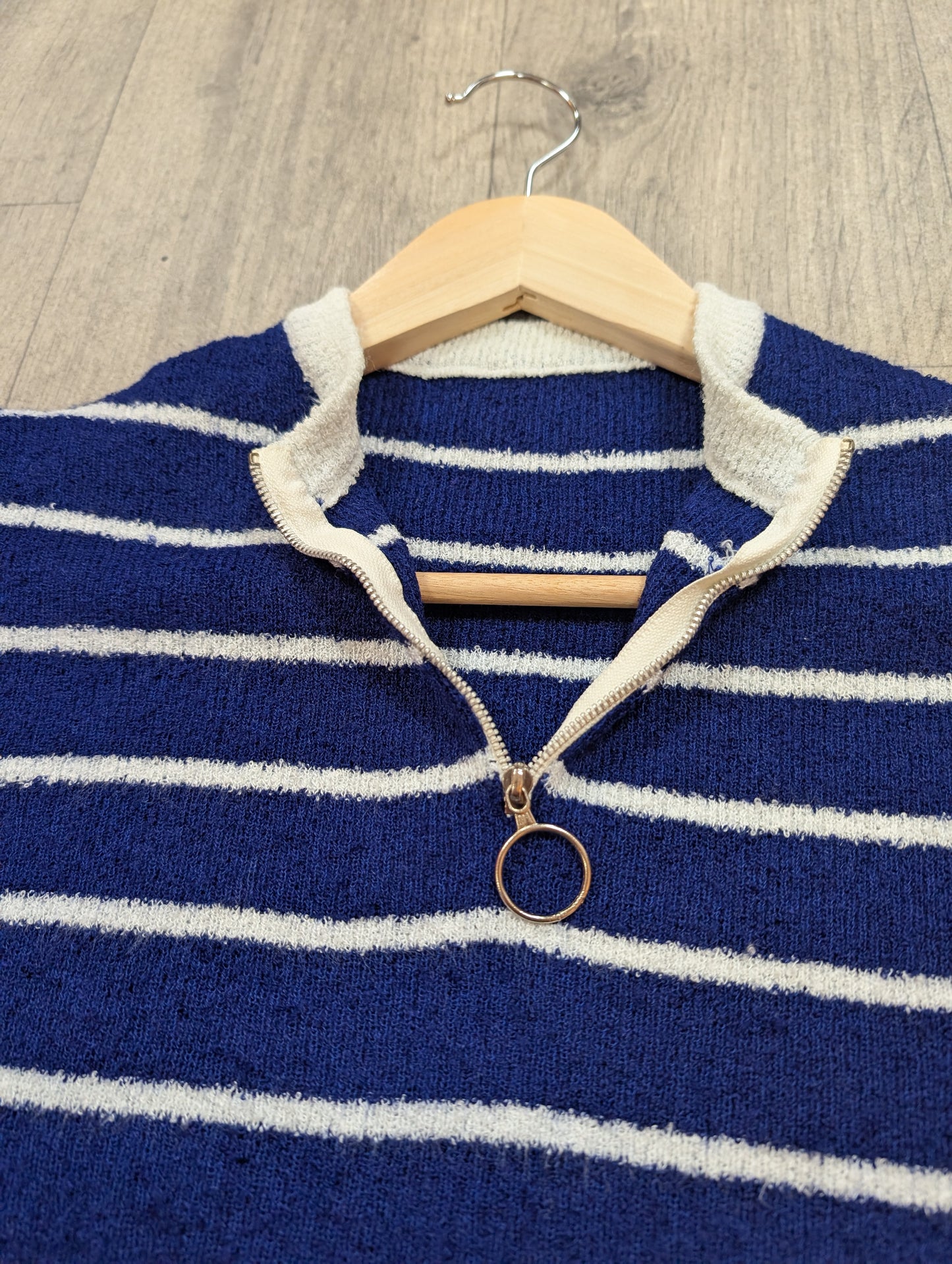 1960s navy & white knit top - XS/S
