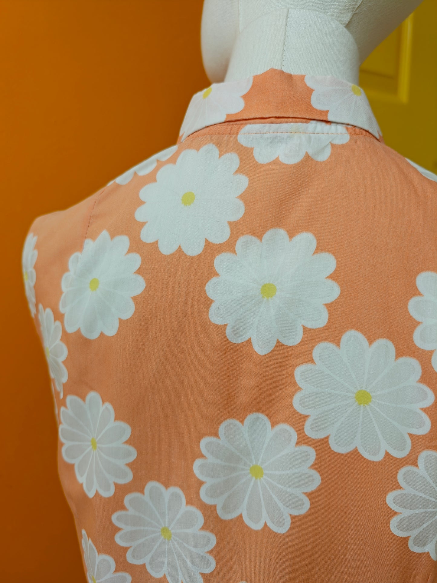 60s/70s daisy print dropped waist dress - M/14