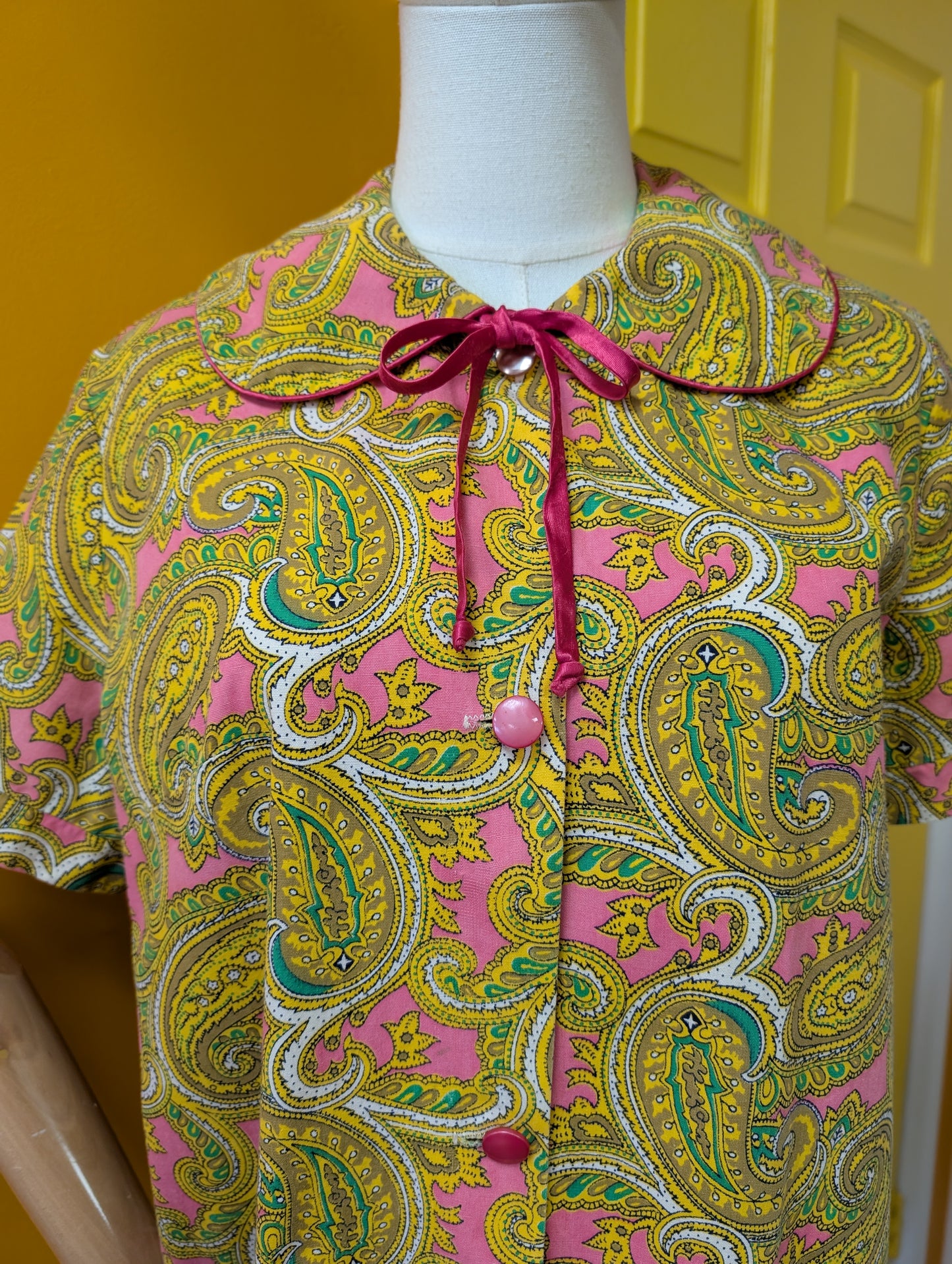 1960s A Fantasy Creation pink paisley cotton housecoat - M/L