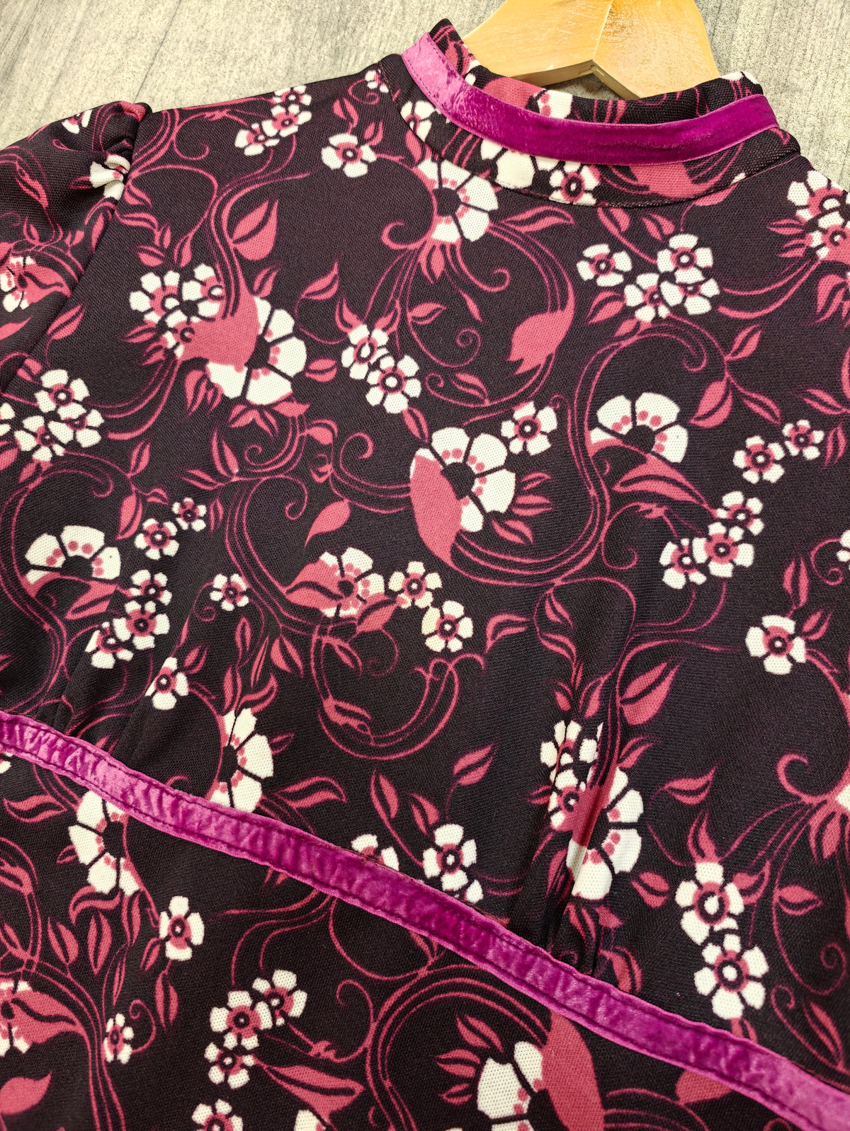 1970s floral maxi dress with velvet trim - M/12