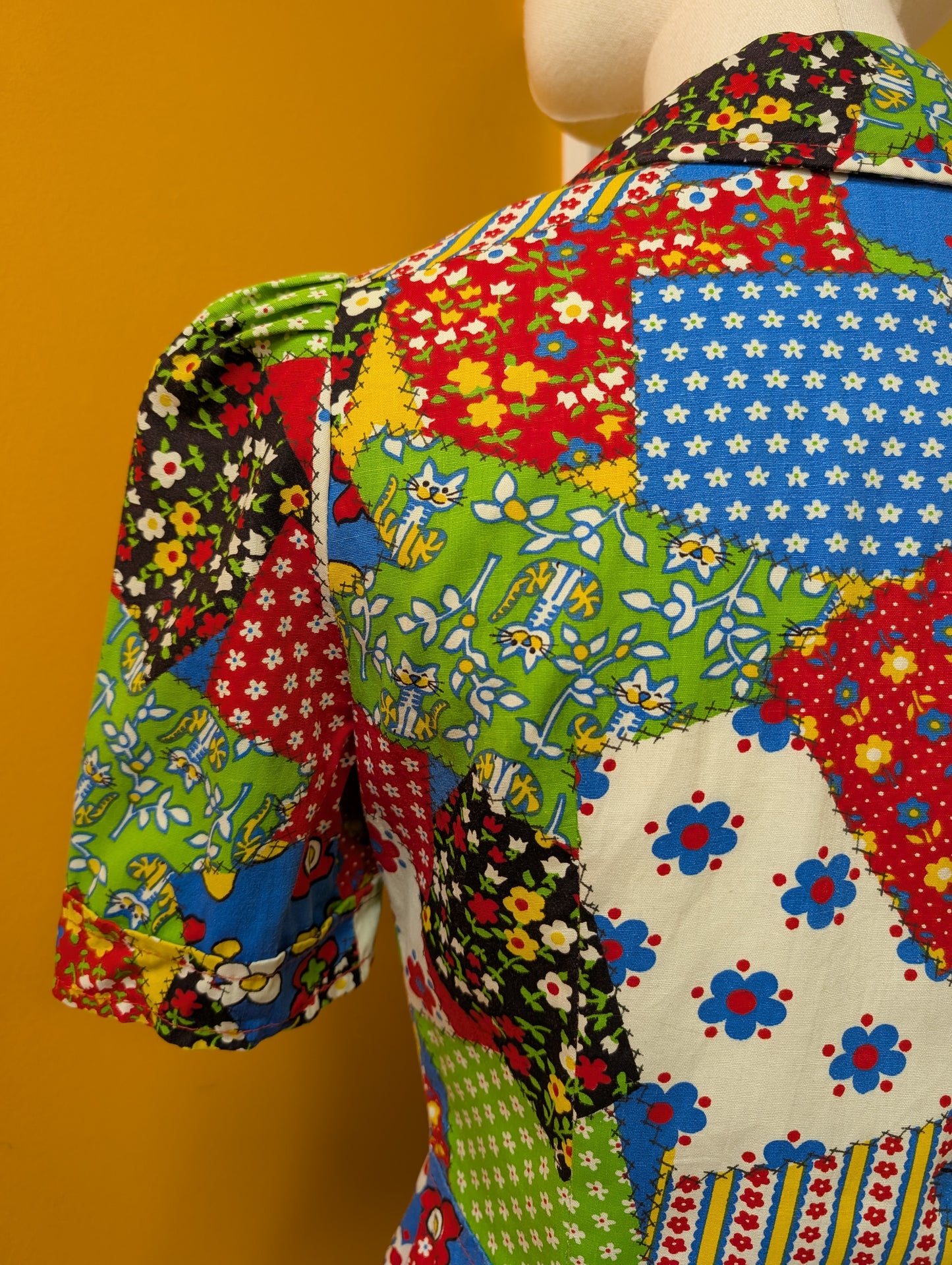 1970s Louis Caring novelty patchwork print - XS