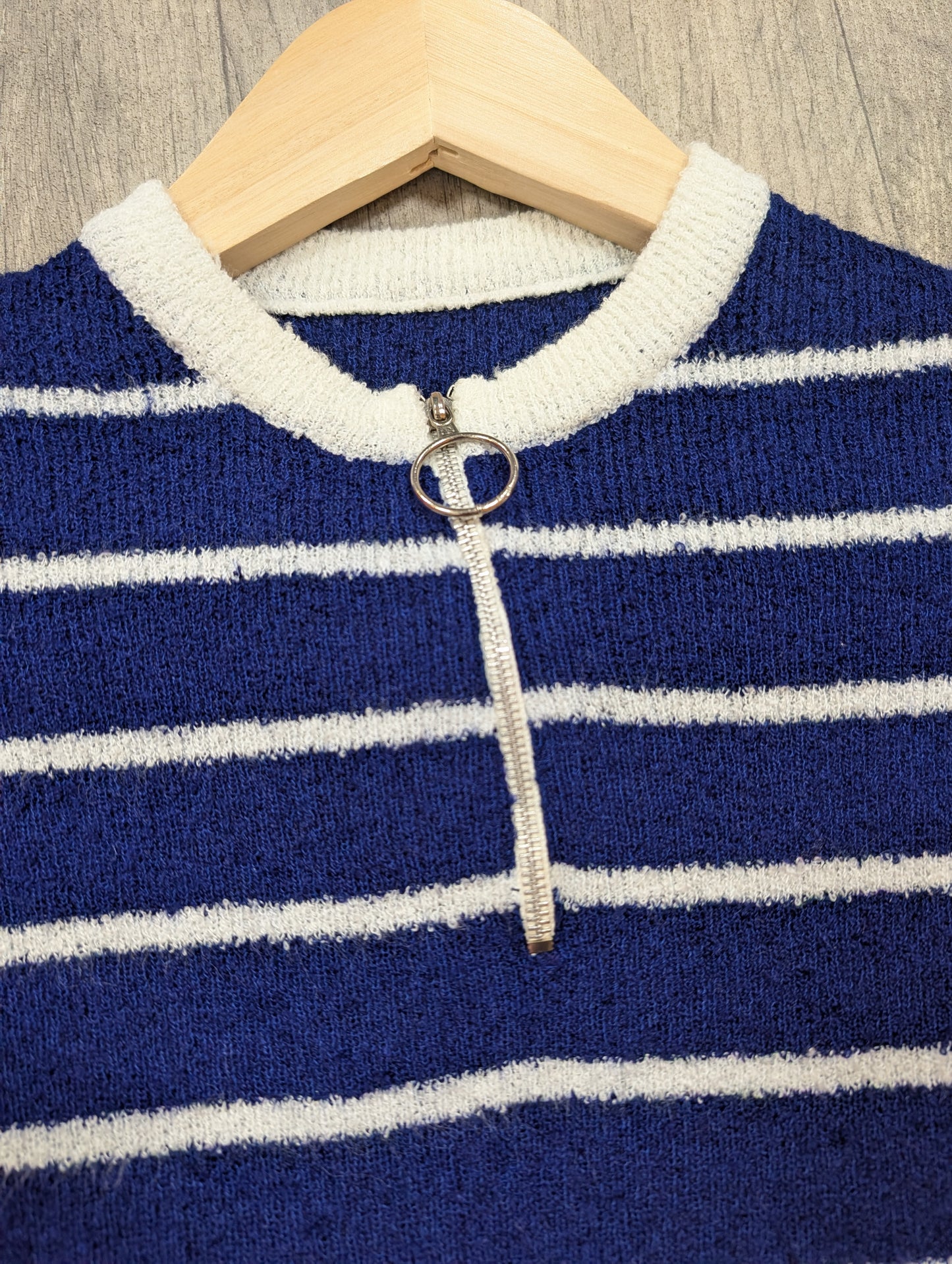 1960s navy & white knit top - XS/S