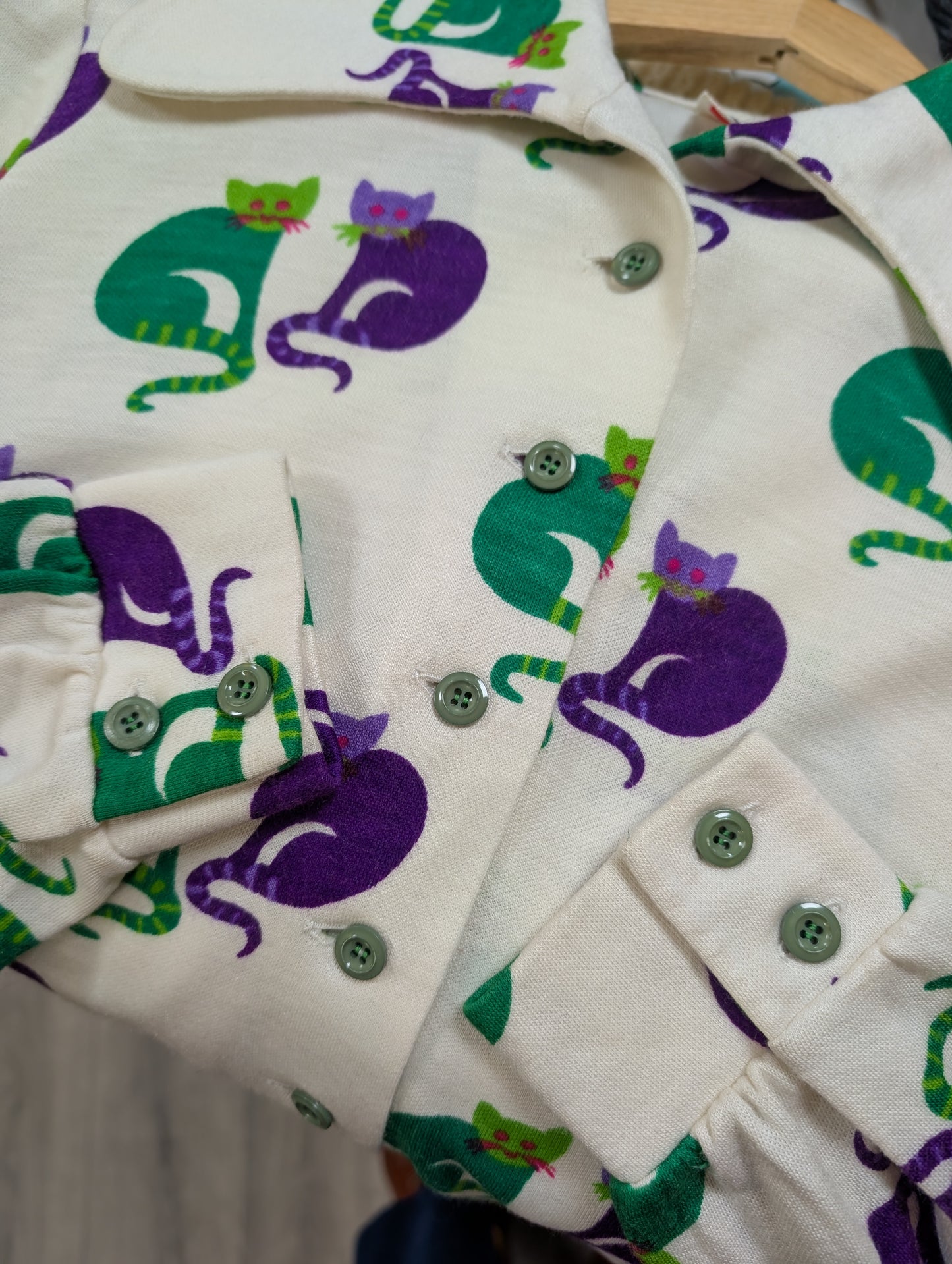 1970s Lucie Linden novelty cat (lemur?) print shirt - M