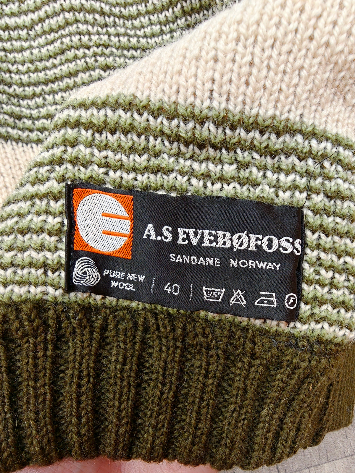 Norwegian green wool cardigan - S