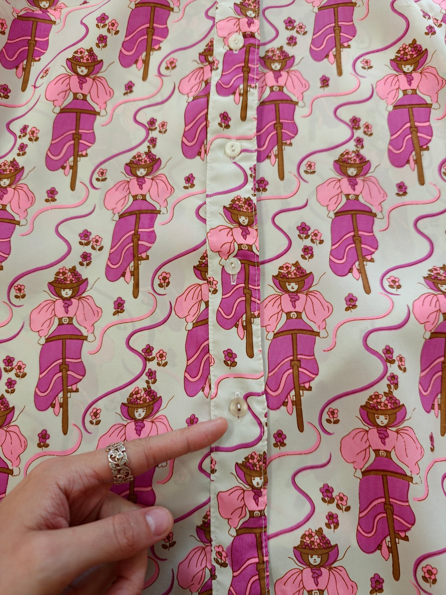 1970s novelty bicycle print pink dagger collar shirt - XS/S