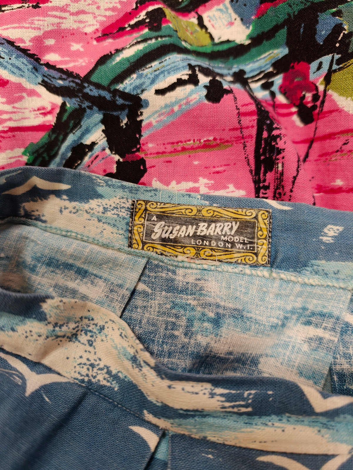 1950s Susan Barry novelty scenic print skirt