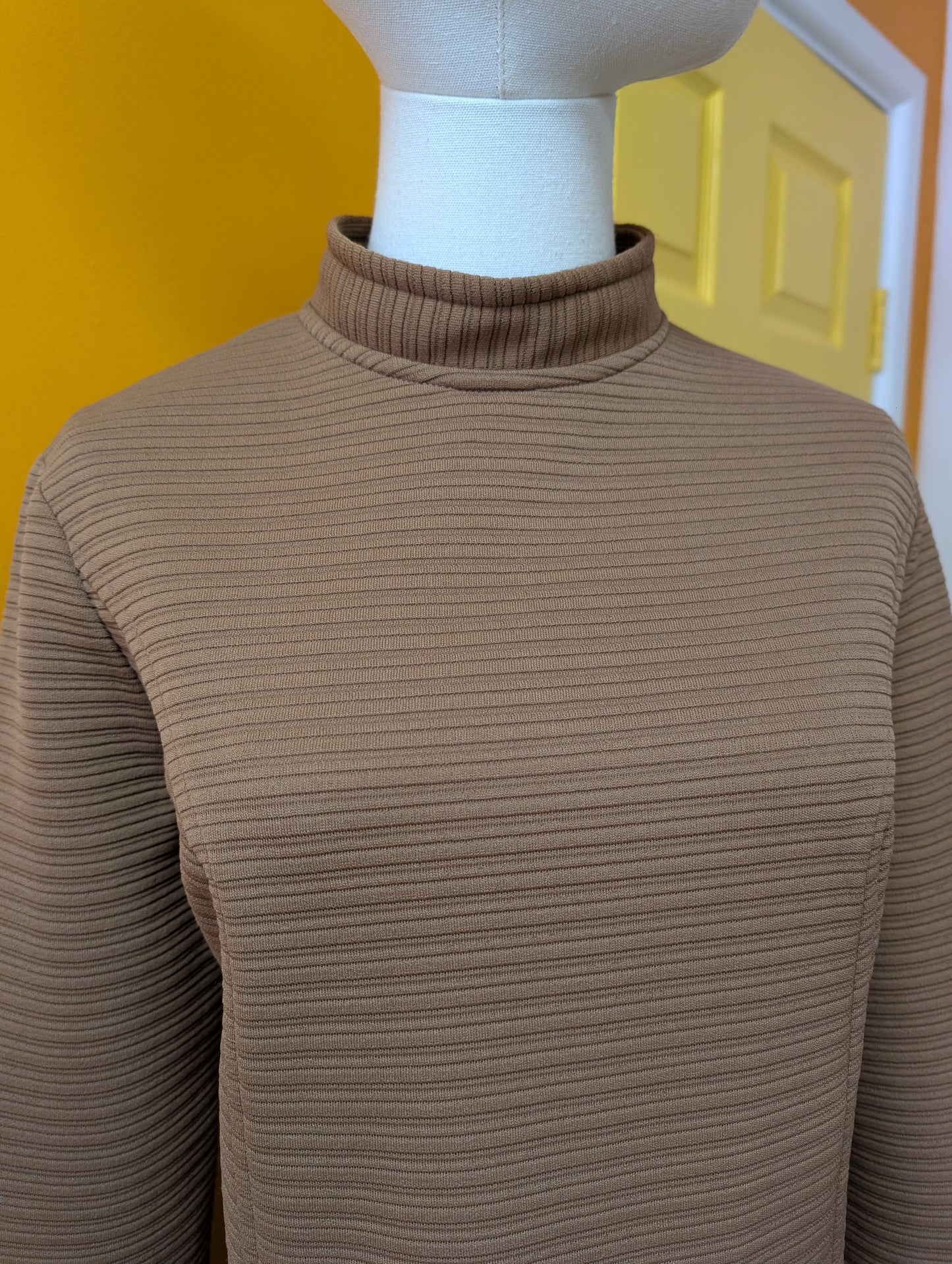 1960s brown crimplene dress - M/14