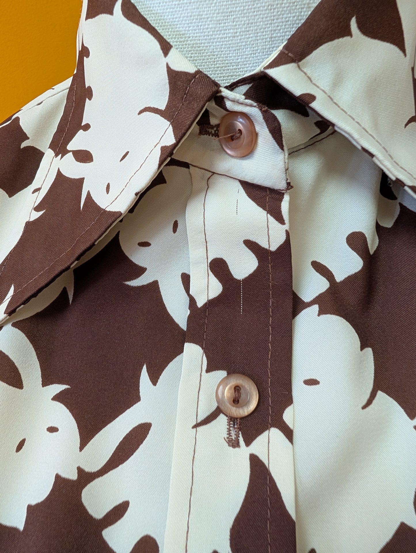1970s novelty elephant print dagger collar shirt - M