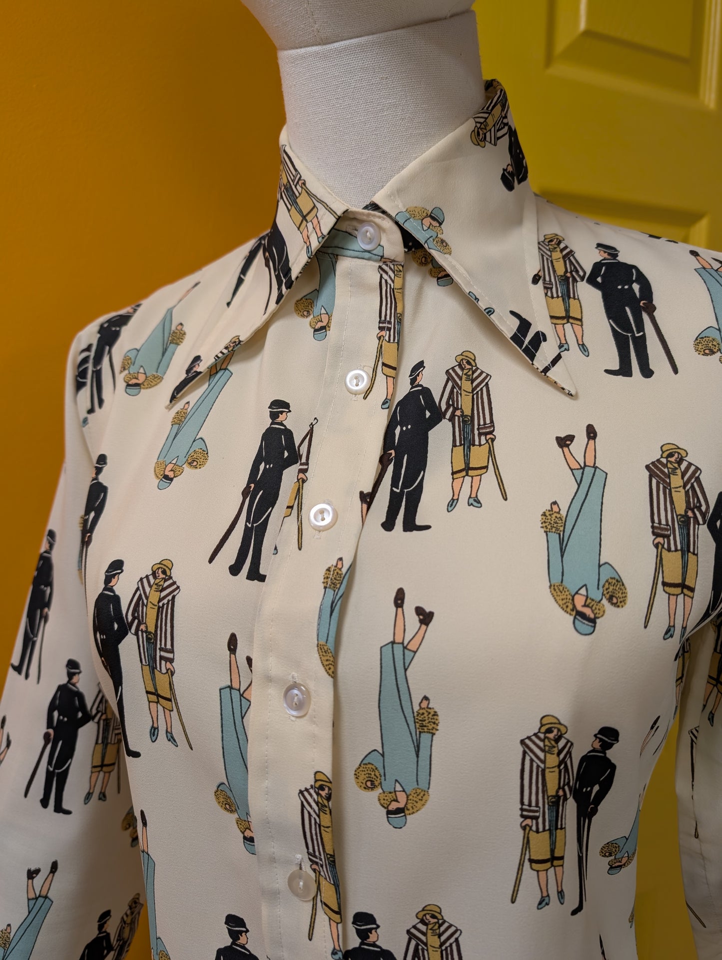 1970s novelty Art Deco print dagger collar shirt - S