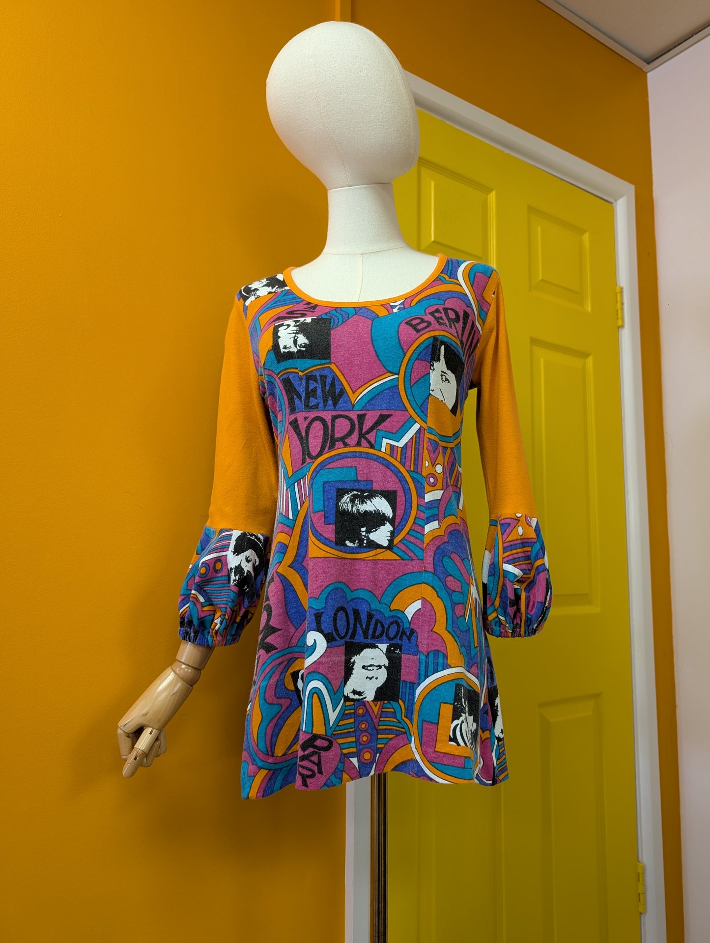 1970s Fasching Karneval novelty print cotton mini dress - XS/S