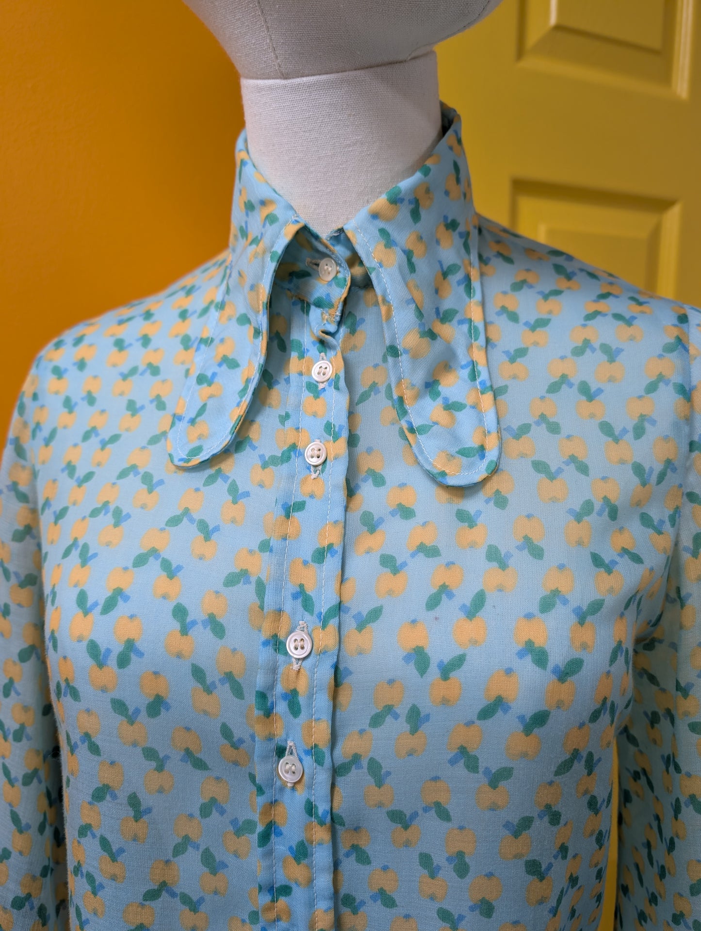 Gorgeous 1970s Sleeves London shirt - XS/S/6/8
