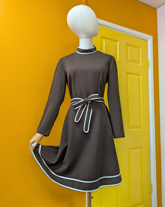 60s/70s brown crimplene dress - S/10