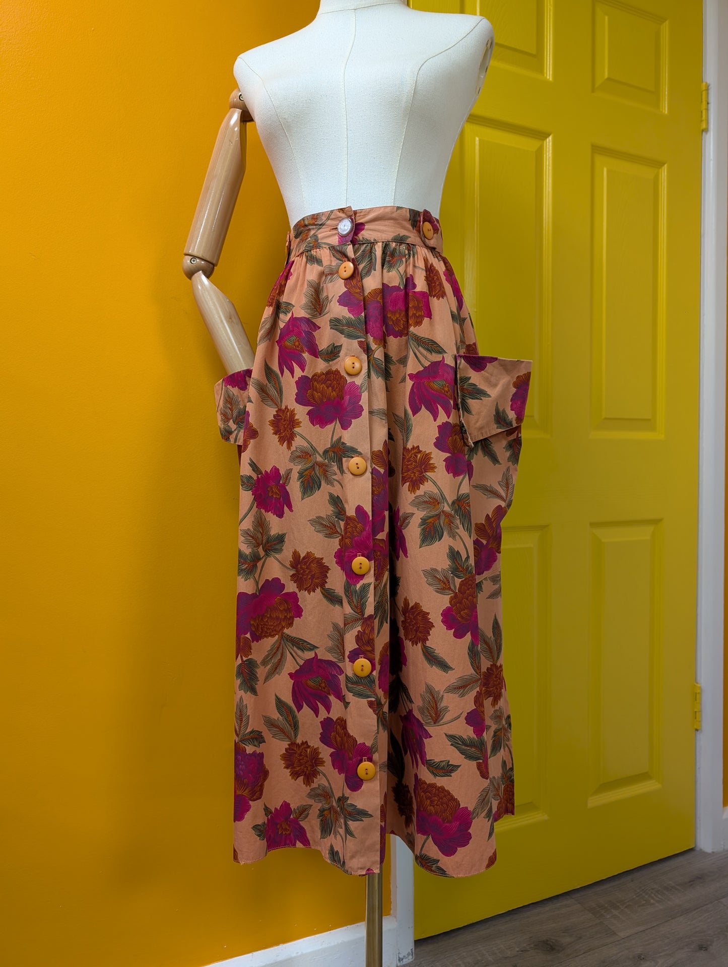 1980s Daniel D floral cotton skirt - 26" waist