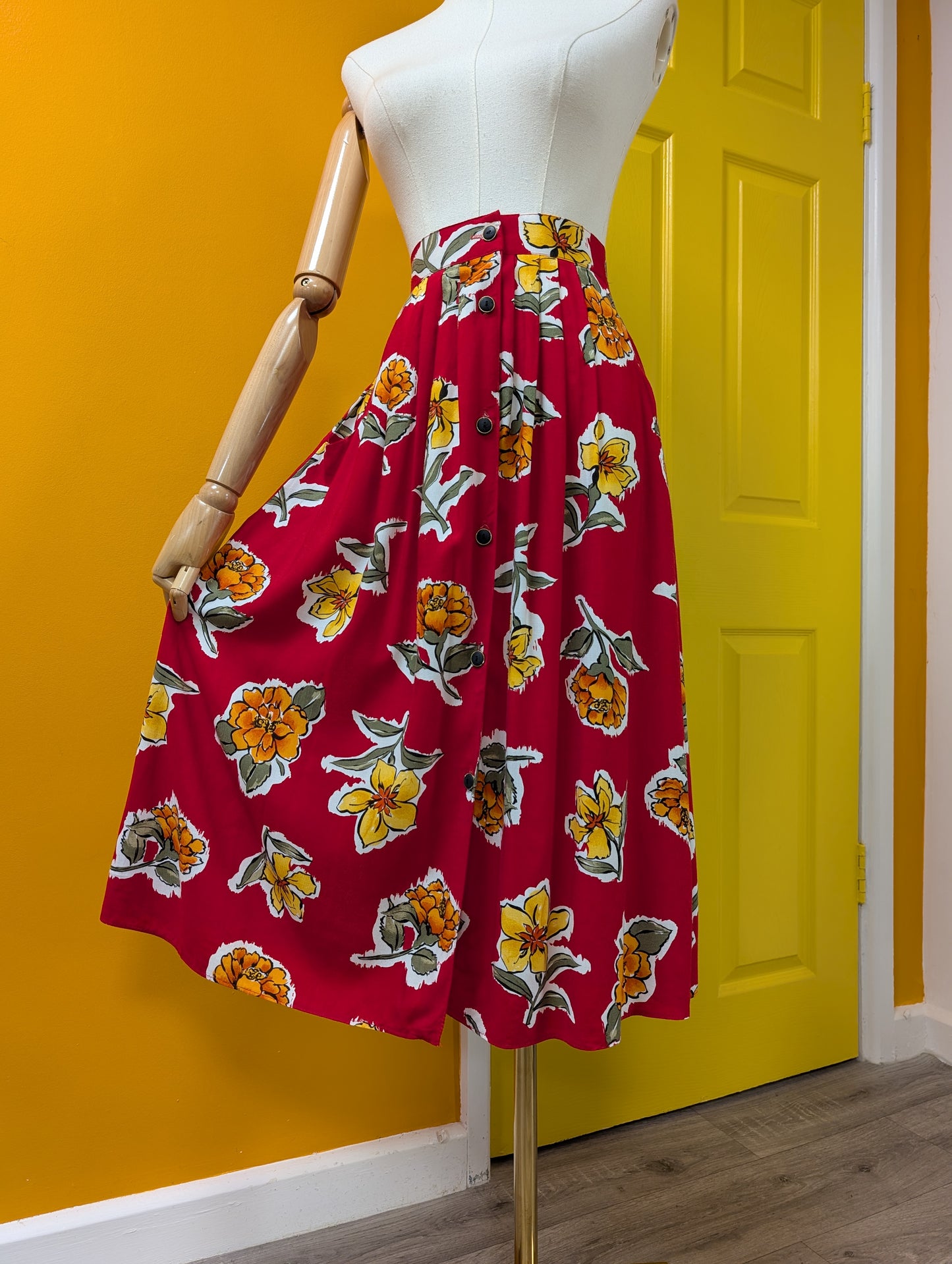 1980s red floral skirt - M