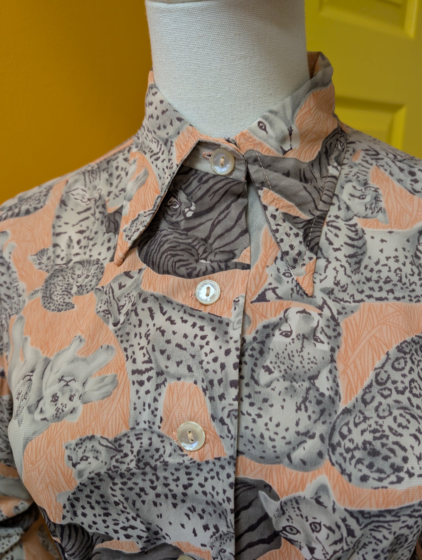 1970s You Babes novelty big cat print shirt - S