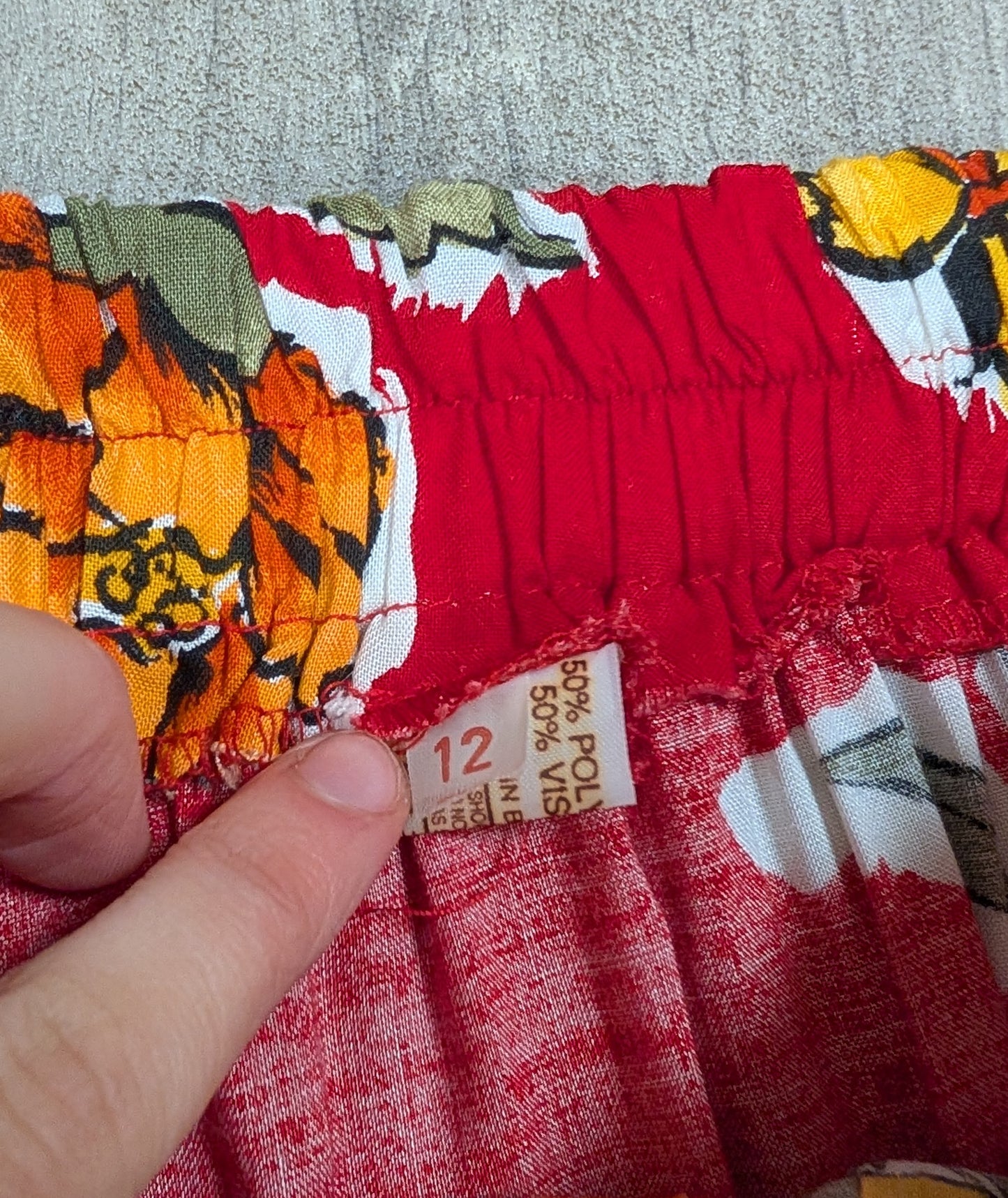1980s red floral skirt - M