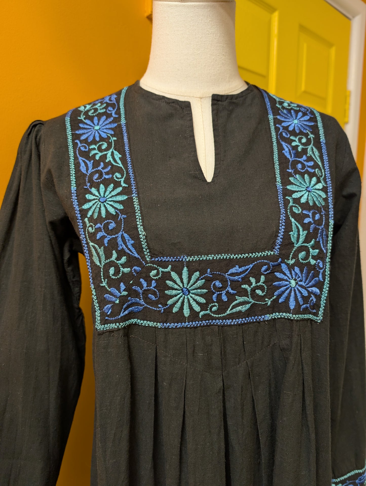 Al-Amal embroidered Indian cotton maxi dress - S/M