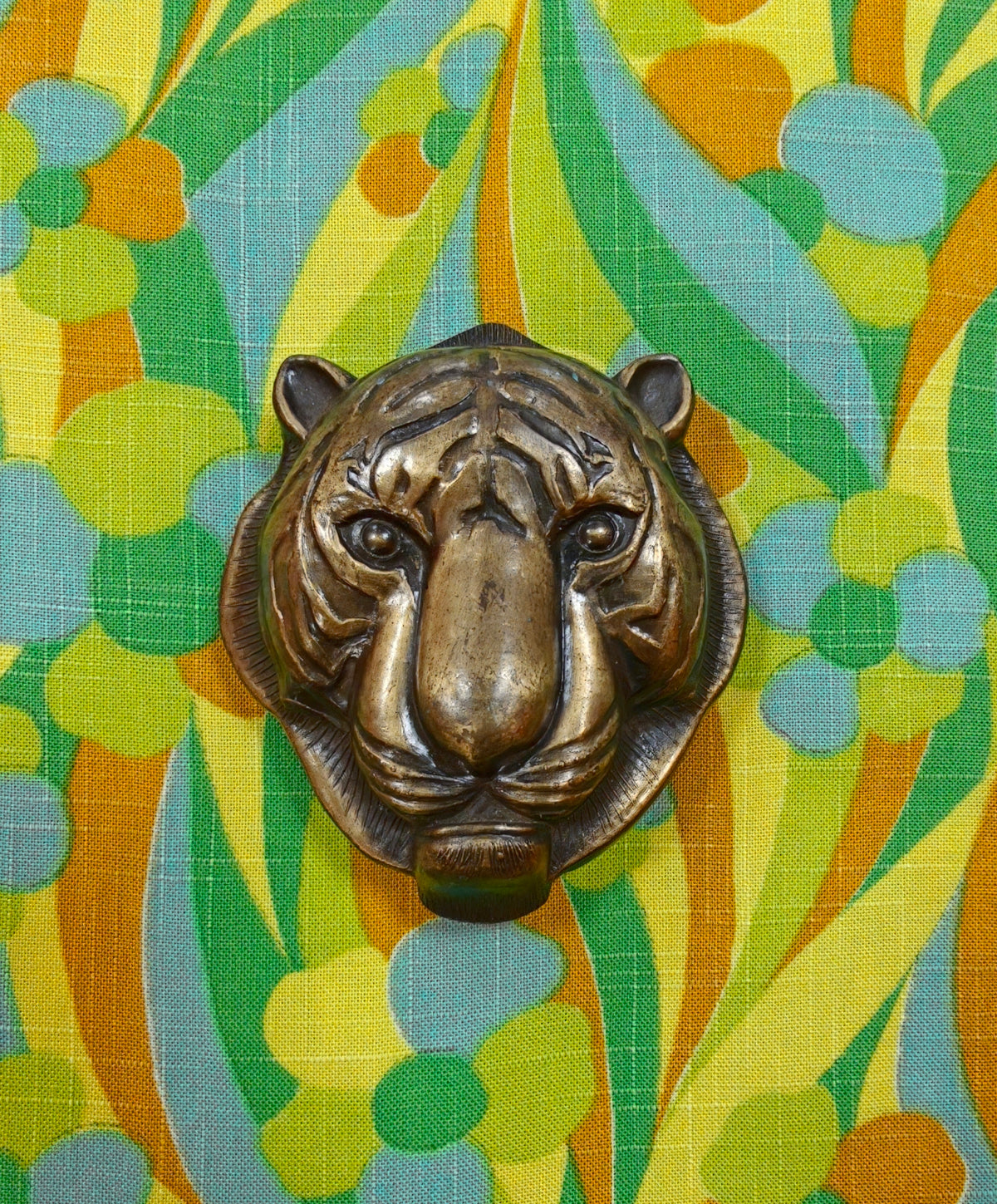 Tiger head belt buckle