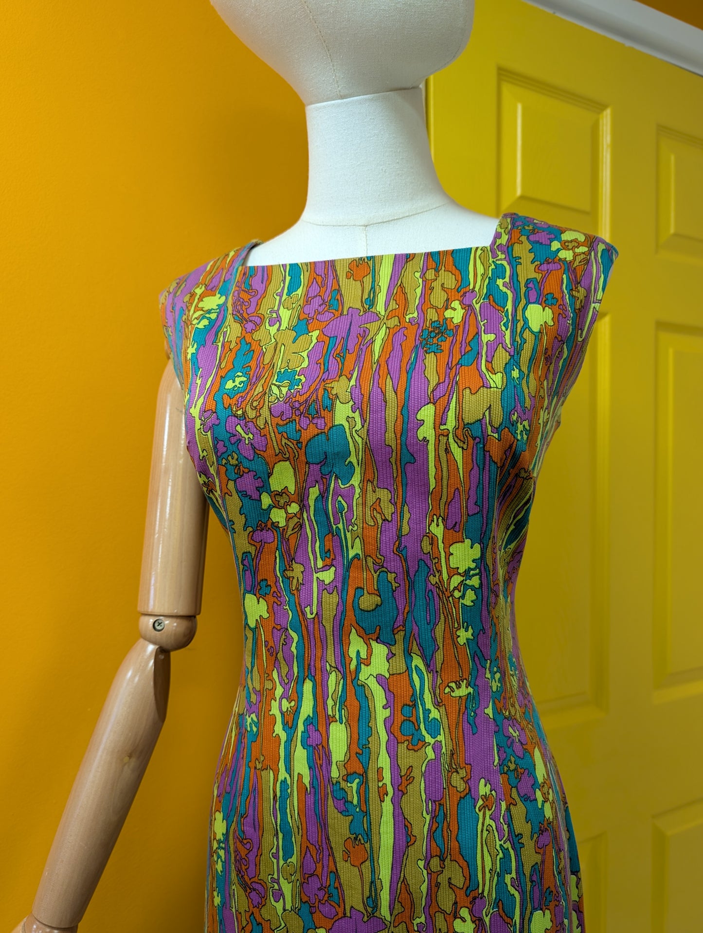 1960s Ladies Pride psychedelic dress - S/10