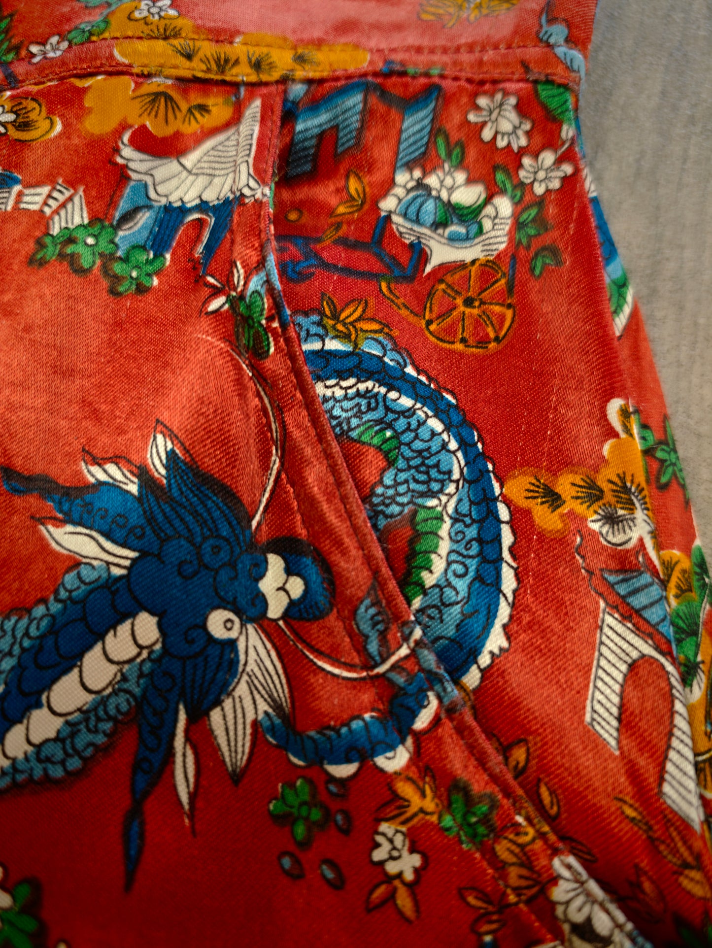 60s/70s Radley Chinese dragon print skirt - 24" waist