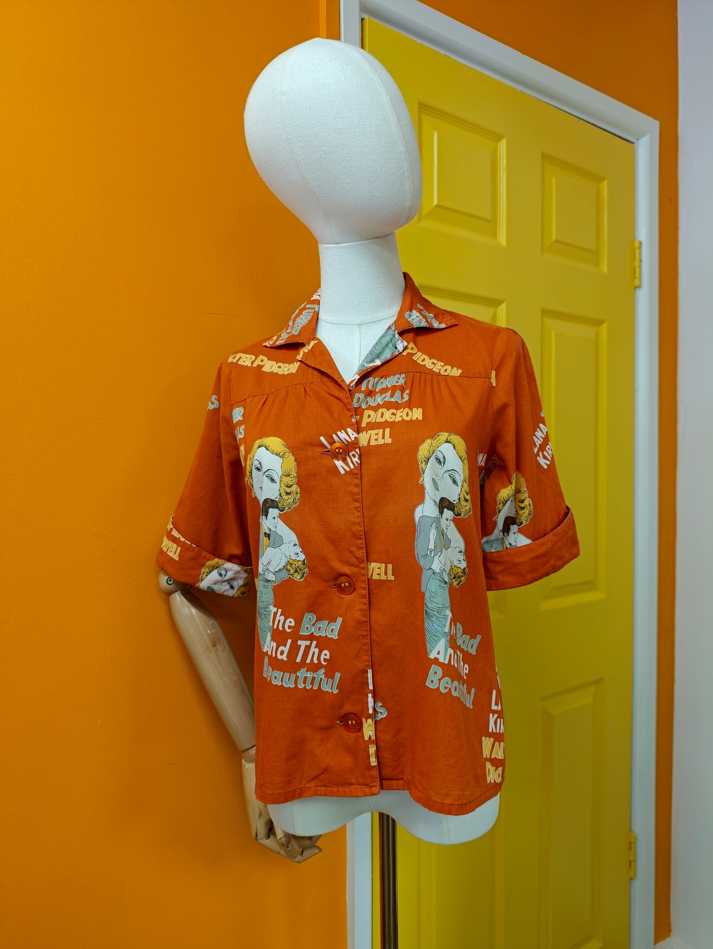 1970s Bellini novelty 'The Bad and the Beautiful' print shirt - S/M