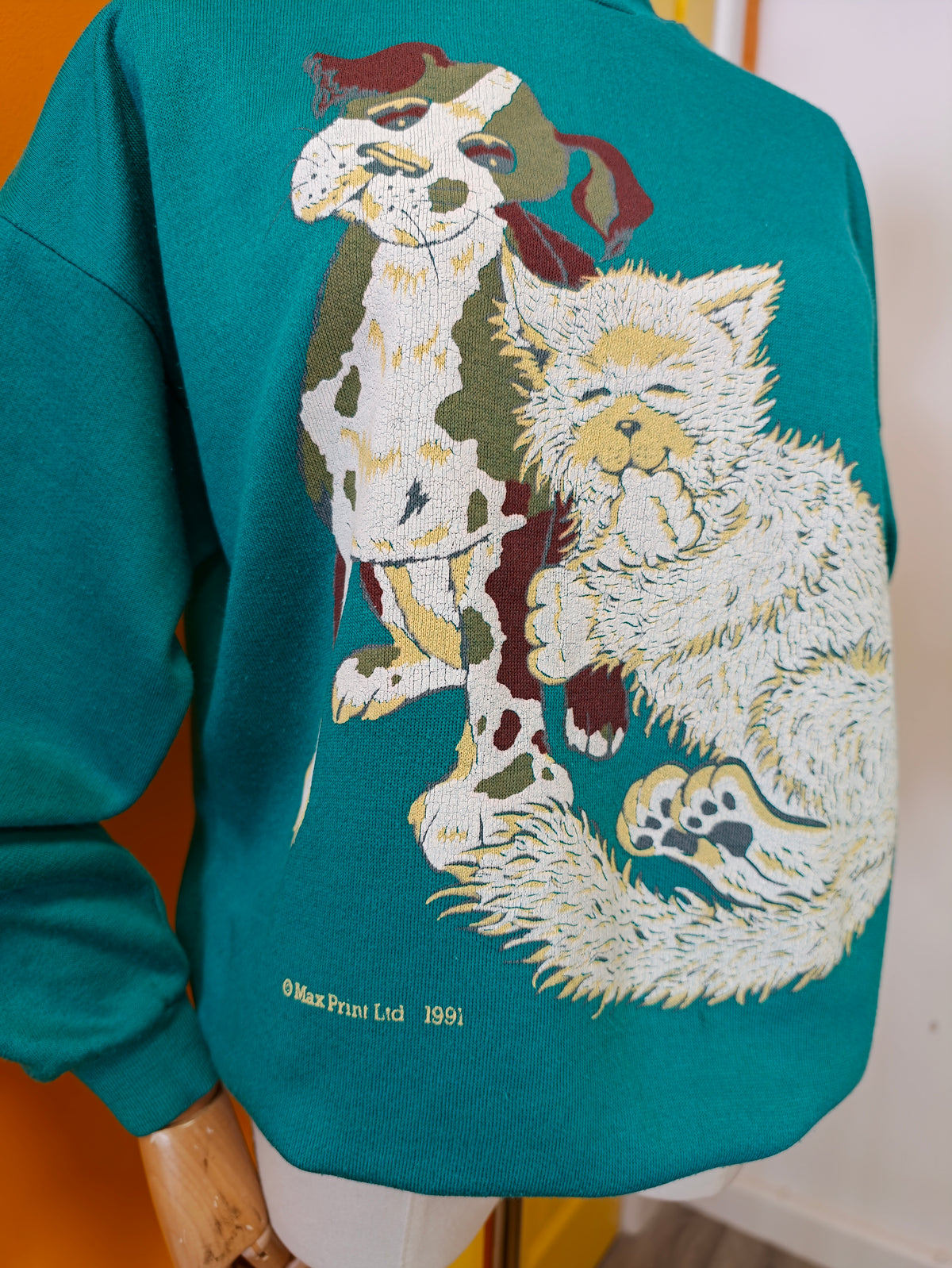 1990s 1991 cat and dog sweatshirt
