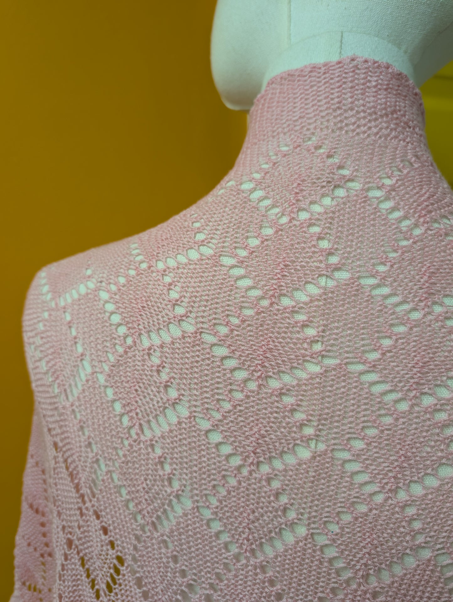 80s/90s Laura Ashley pink cotton shawl/scarf