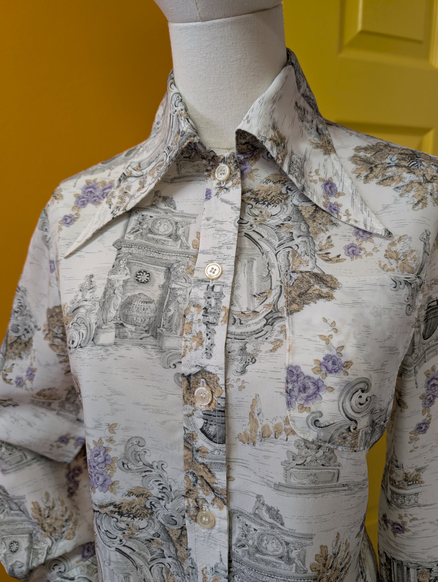 1970s novelty print dagger collar shirt - M