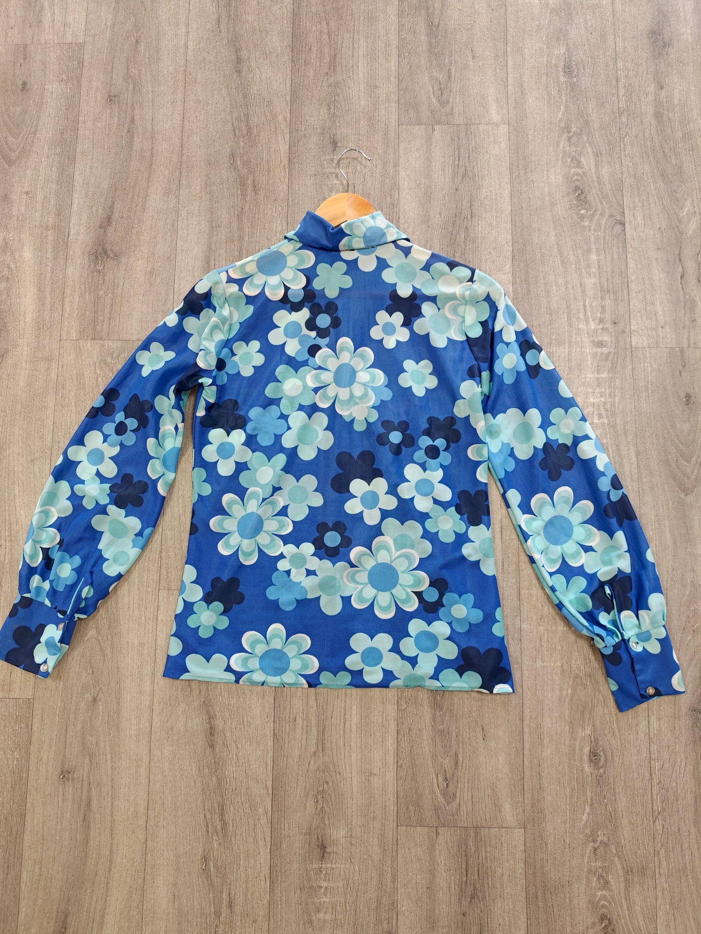 1970s blue flower power shirt - S