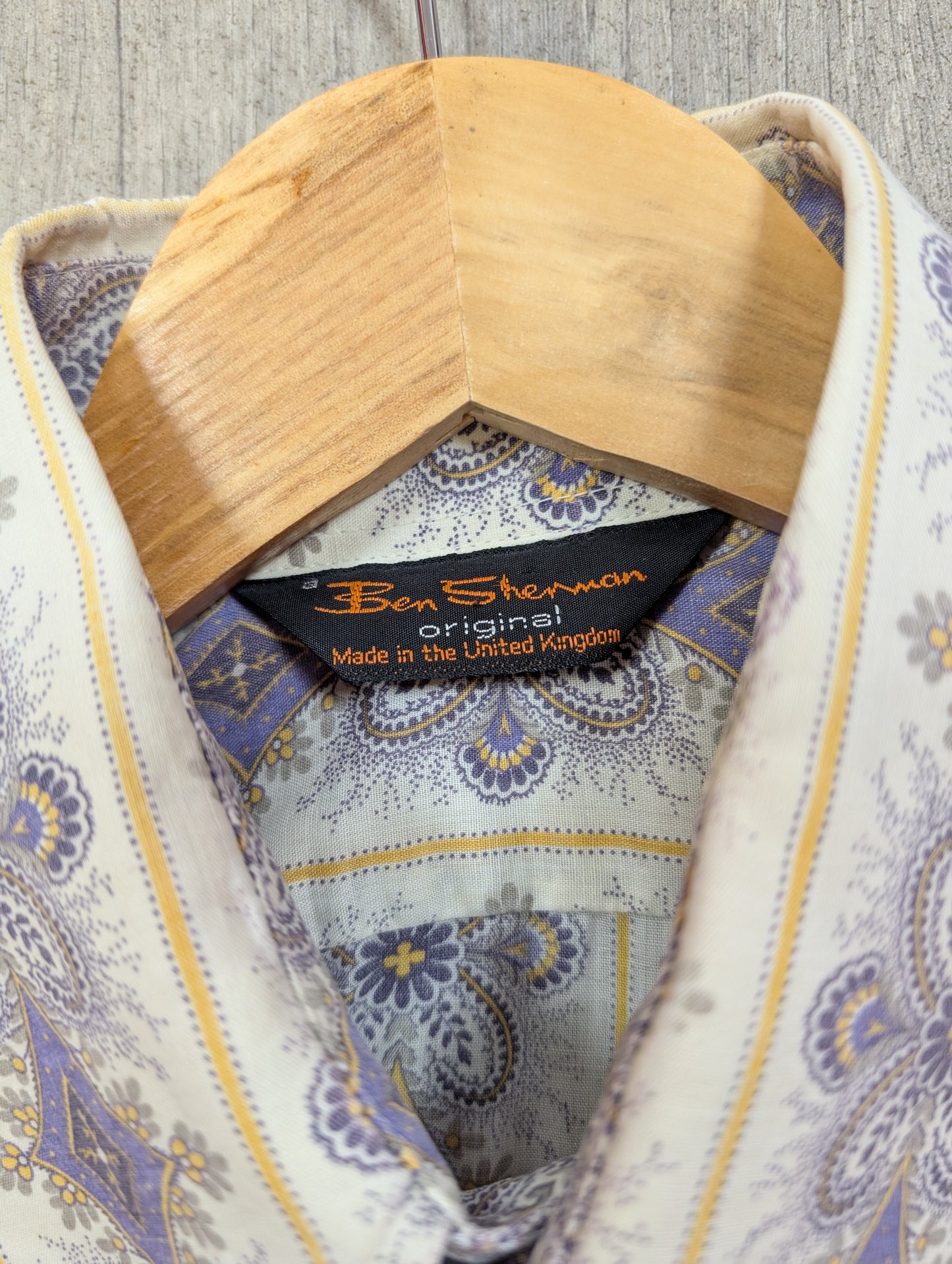 Early 1970s Ben Sherman twist tag shirt