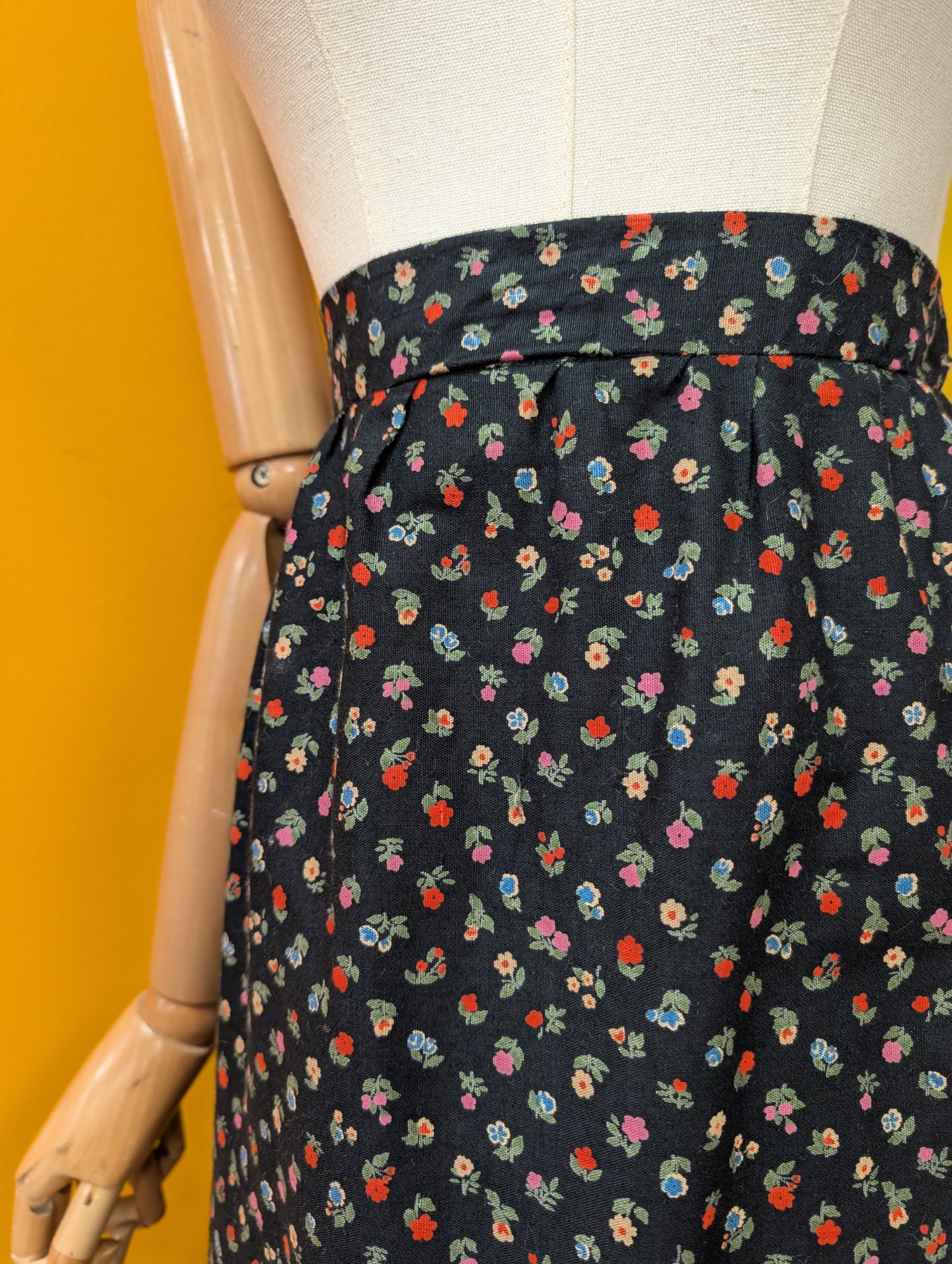 1970s Czarina black floral cotton skirt - S/M